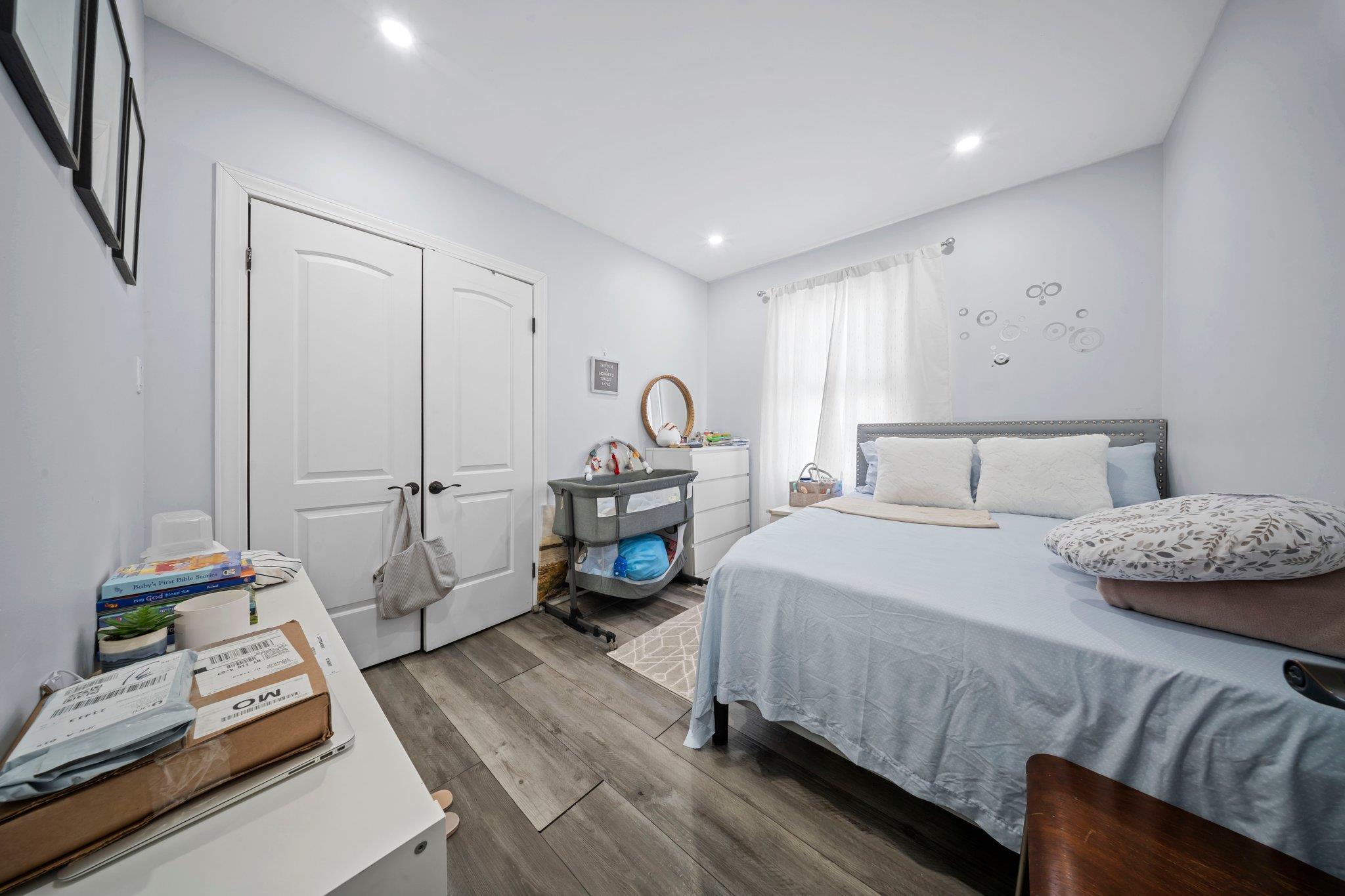 Single Family 145th  Queens, NY 11413, MLS-842486-24