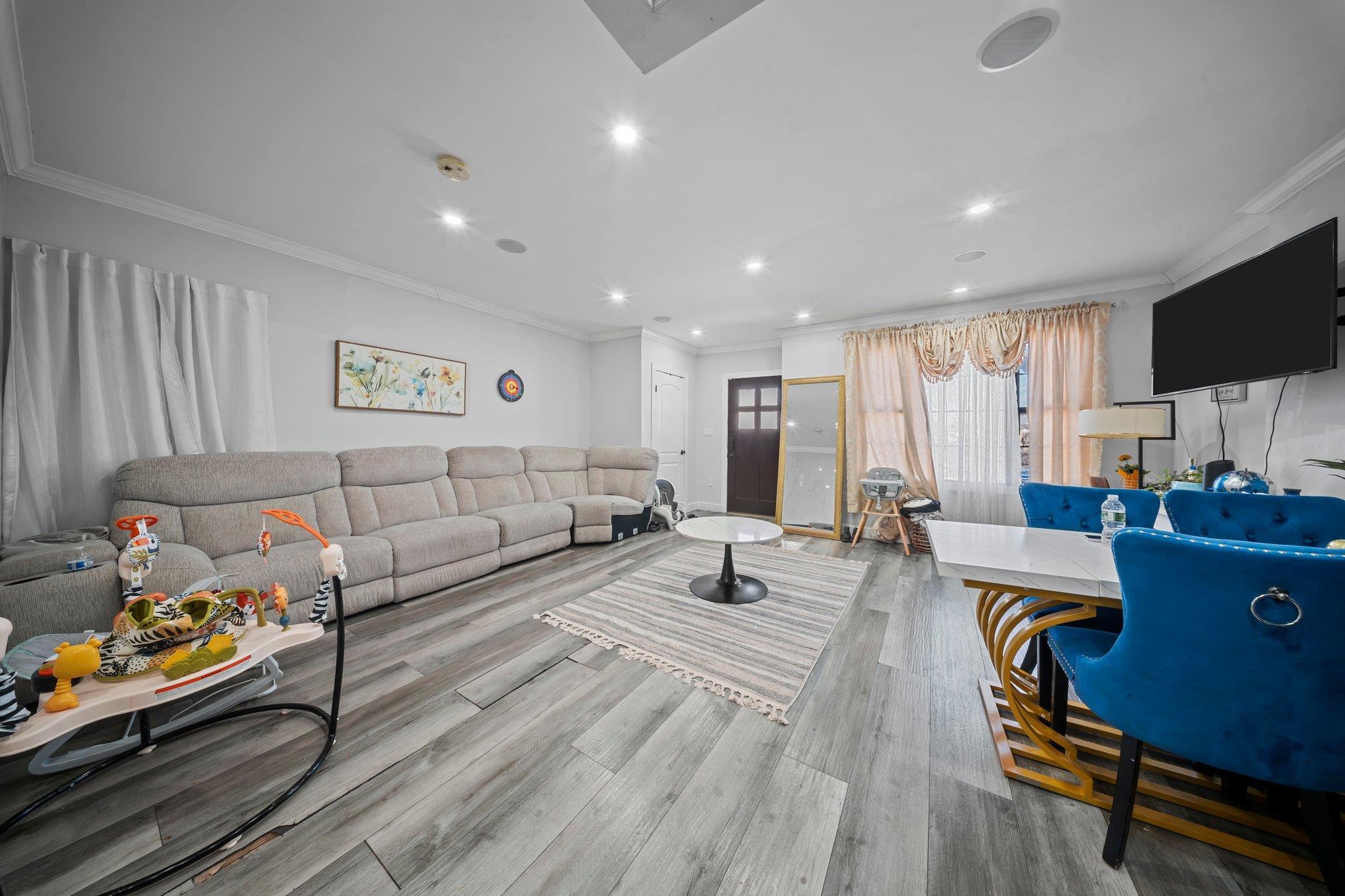 Single Family 145th  Queens, NY 11413, MLS-842486-28