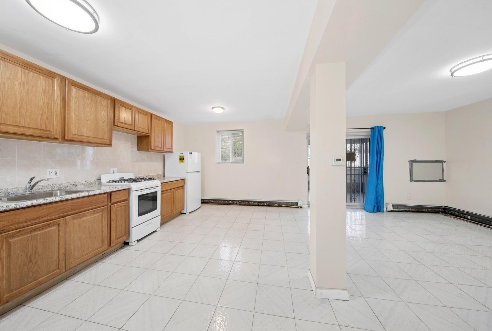 Single Family Kissena  Queens, NY 11355, MLS-842499-21