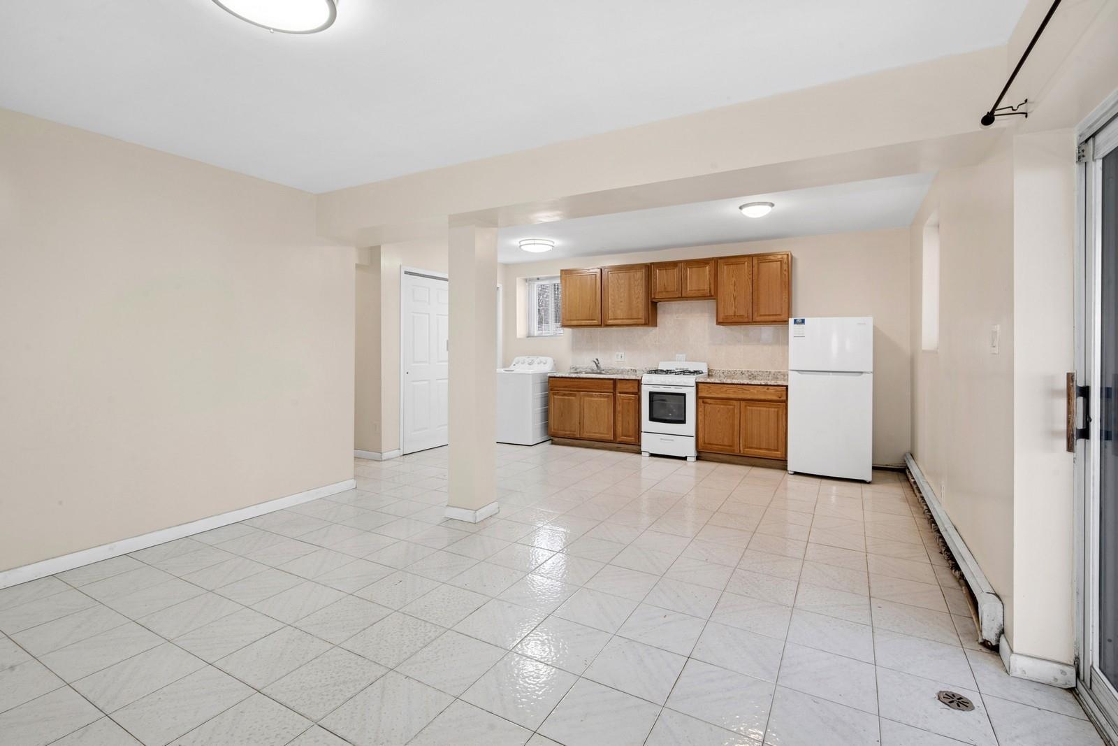 Single Family Kissena  Queens, NY 11355, MLS-842499-22
