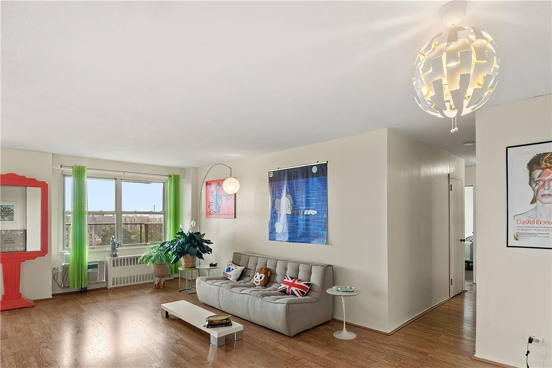 Coop Olinville  Bronx, NY 10467, MLS-842501-5