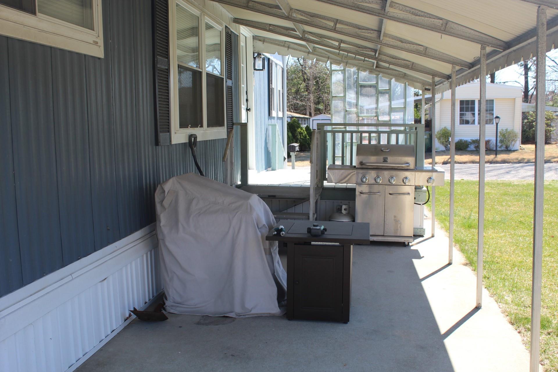 Single Family Mindy Lane.  Suffolk County, NY 11716, MLS-842509-18