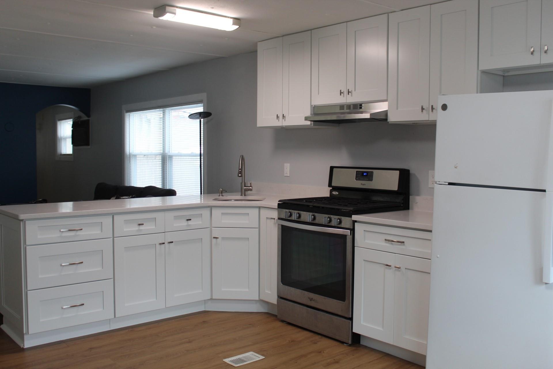 Single Family Mindy Lane.  Suffolk County, NY 11716, MLS-842509-7