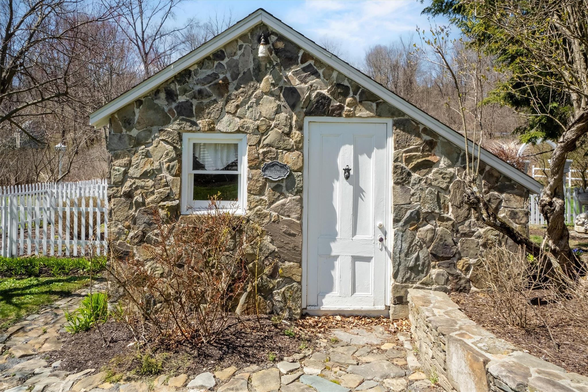 Single Family Cream  Dutchess County, NY 12601, MLS-842514-32