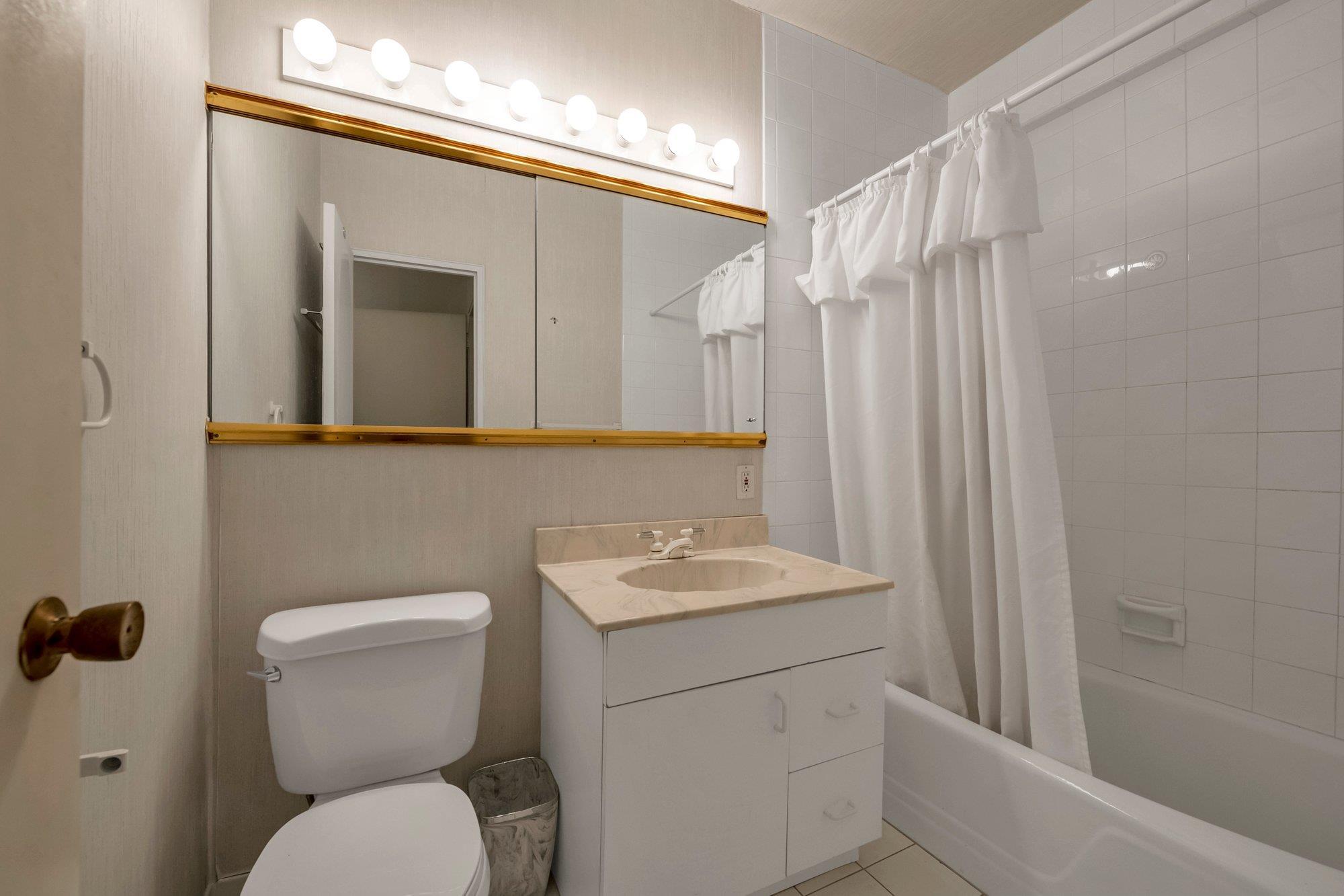 Coop Kensington Gate  Nassau County, NY 11021, MLS-842560-17