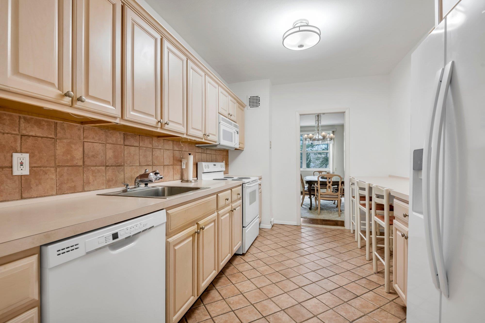 Coop Kensington Gate  Nassau County, NY 11021, MLS-842560-9