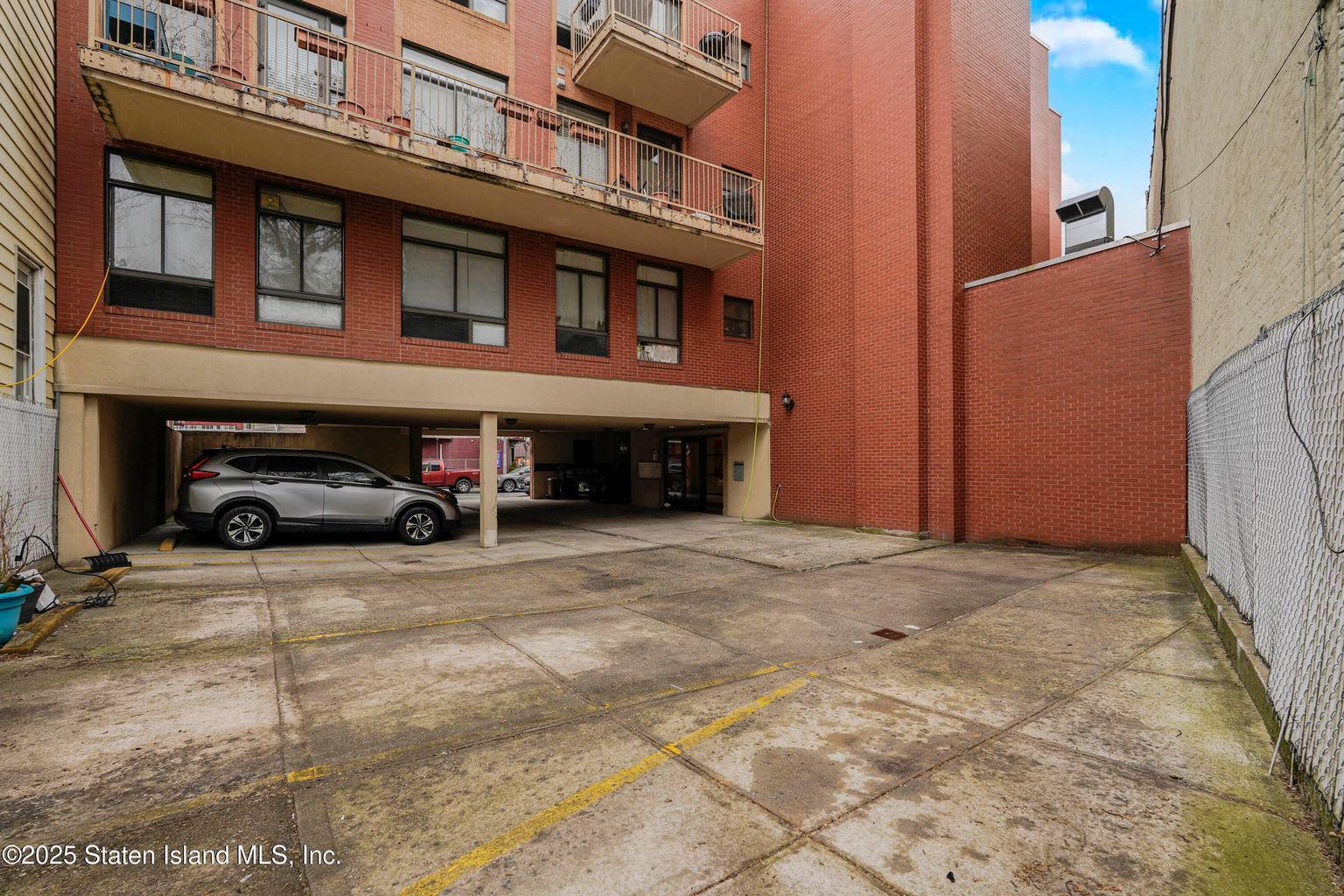 Condo Fort Hamilton Pkway  Brooklyn, NY 11218, MLS-842586-18