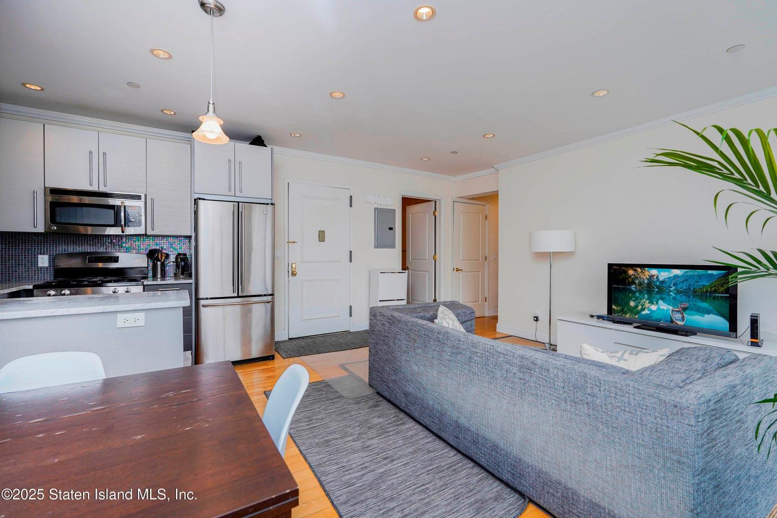 Condo Fort Hamilton Pkway  Brooklyn, NY 11218, MLS-842586-6