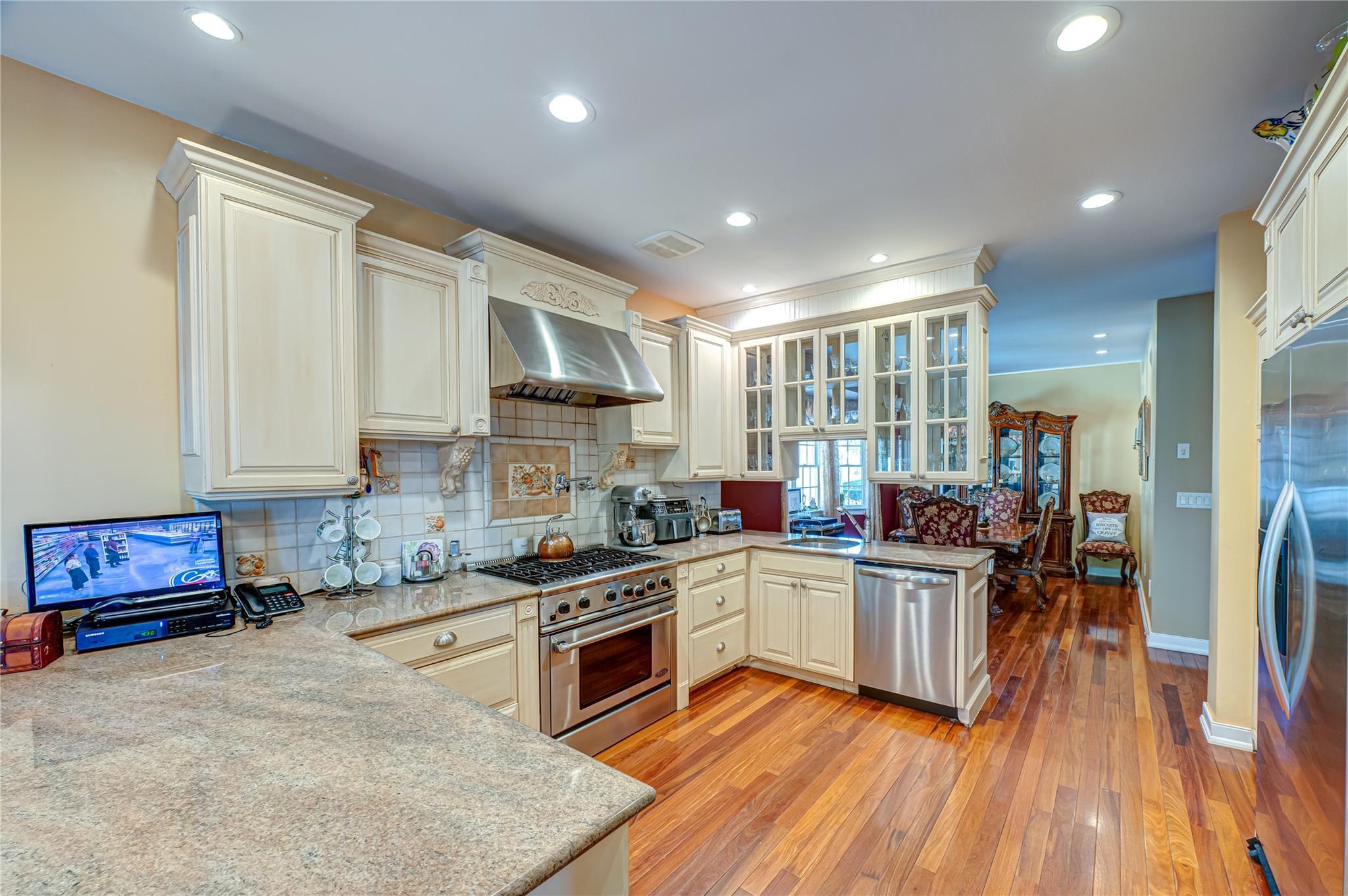 Single Family Shore  Suffolk County, NY 11790, MLS-842587-10