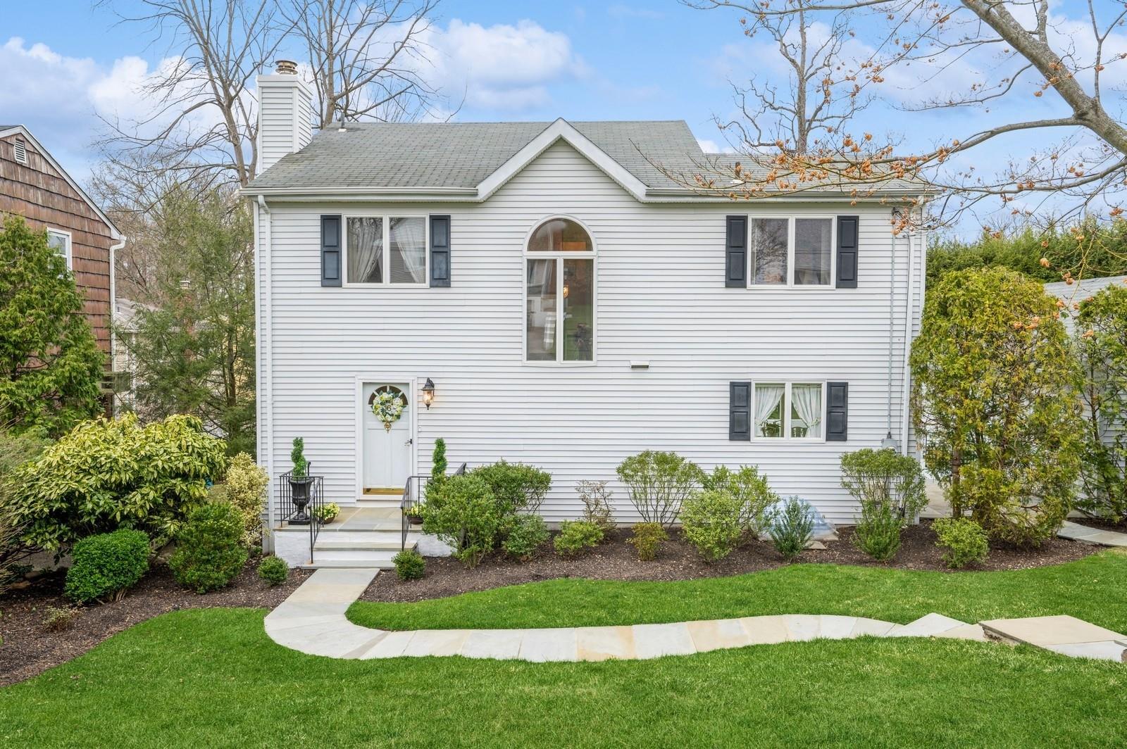 Single Family Greenvale  Westchester County, NY 10583, MLS-842598-29