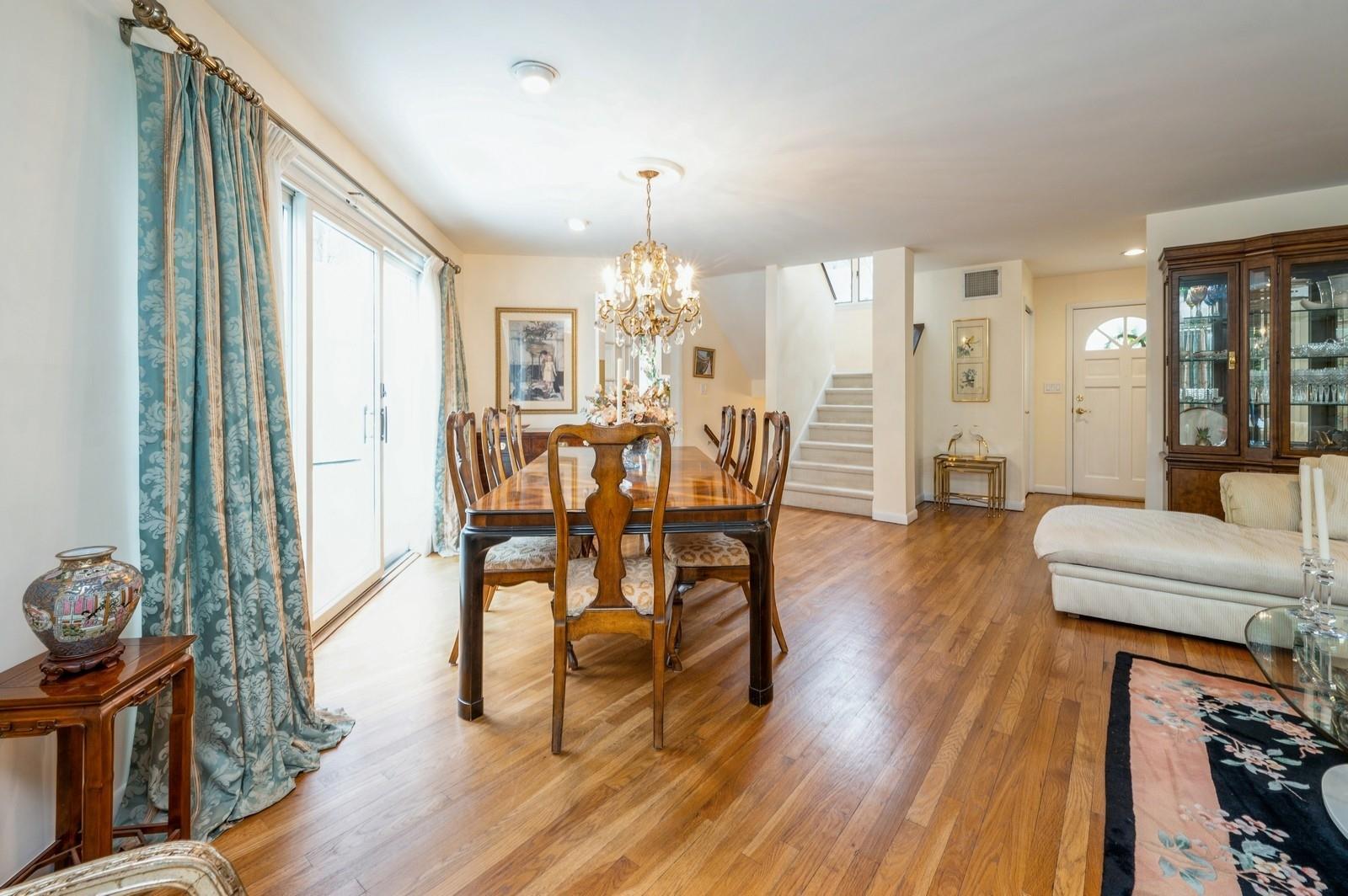 Single Family Greenvale  Westchester County, NY 10583, MLS-842598-4