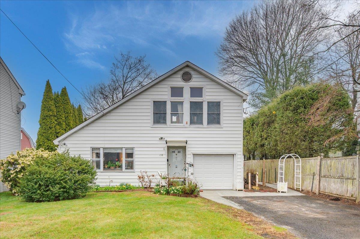 Single Family Davis  Westchester County, NY 10605, MLS-842613-2