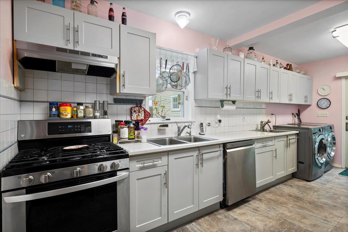 Single Family Davis  Westchester County, NY 10605, MLS-842613-8