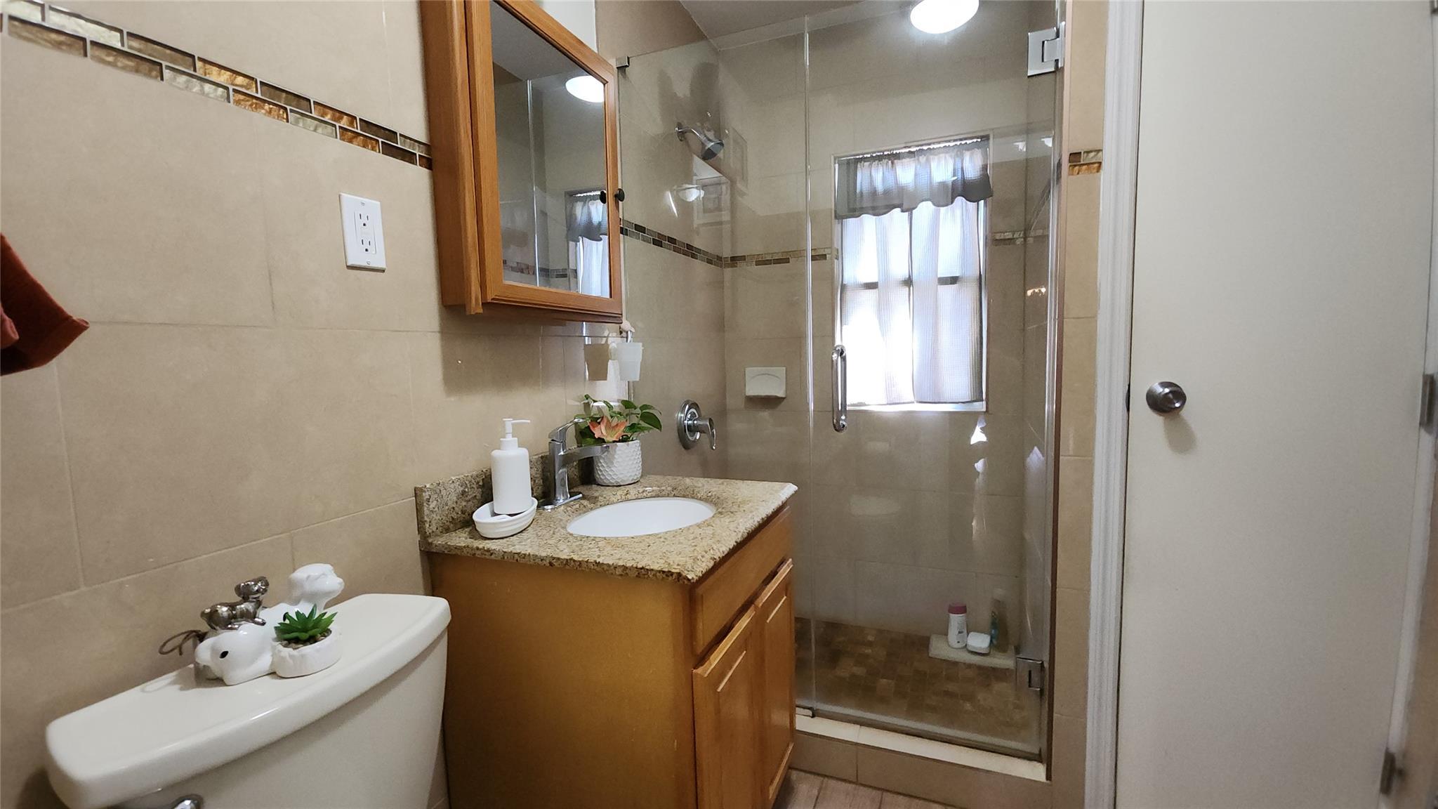 Single Family 41st Rd  Queens, NY 11373, MLS-842615-12
