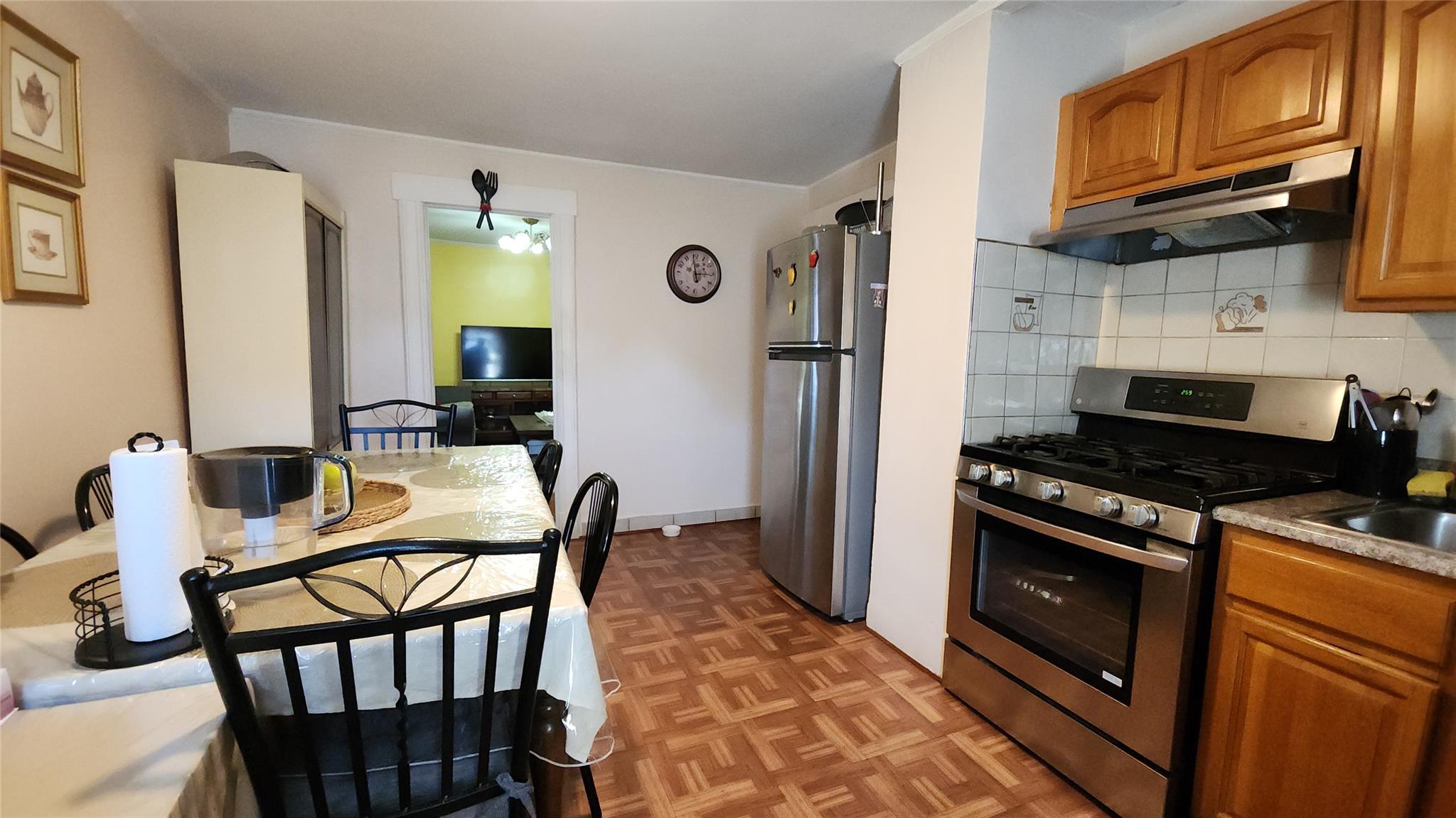 Single Family 41st Rd  Queens, NY 11373, MLS-842615-15