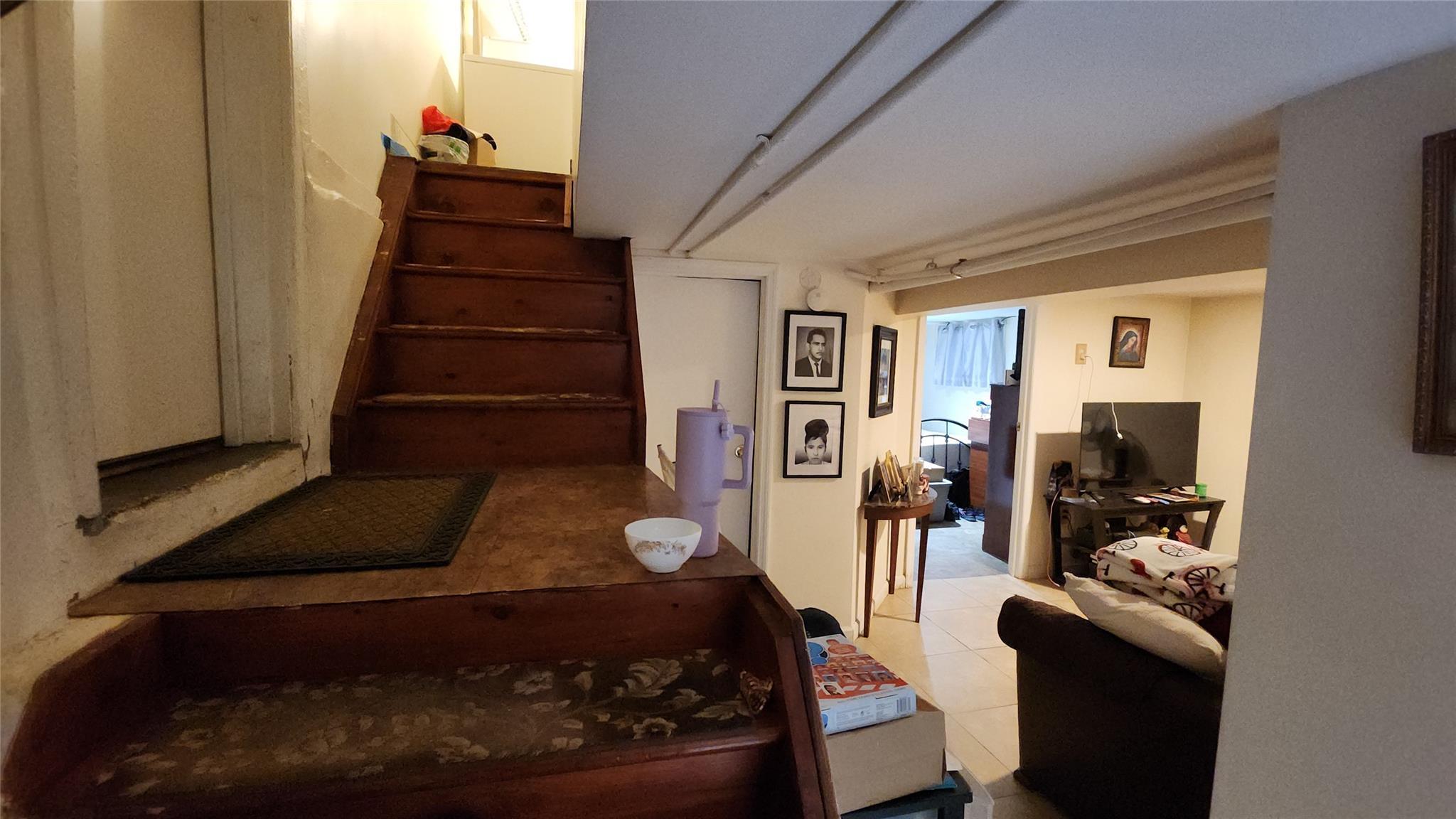 Single Family 41st Rd  Queens, NY 11373, MLS-842615-22