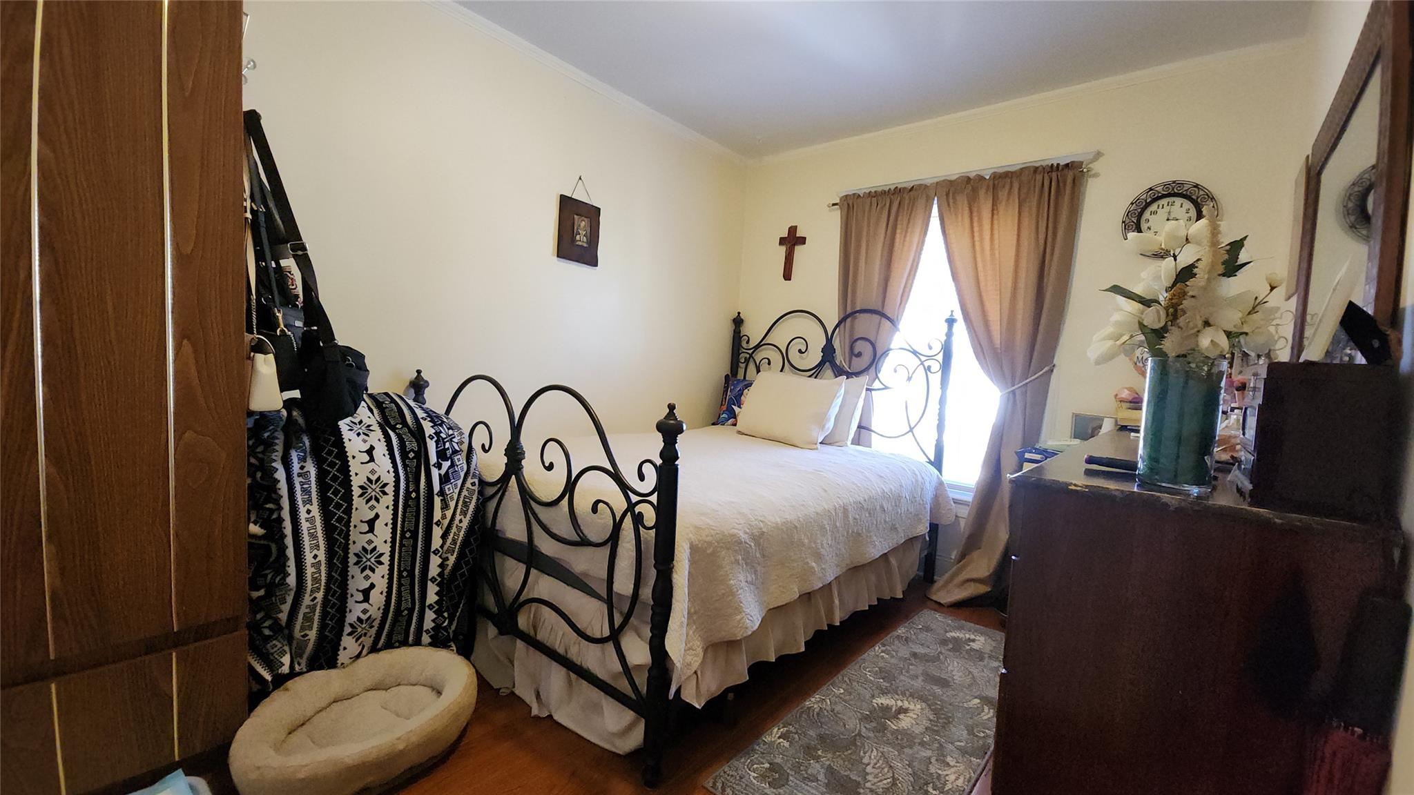 Single Family 41st Rd  Queens, NY 11373, MLS-842615-24