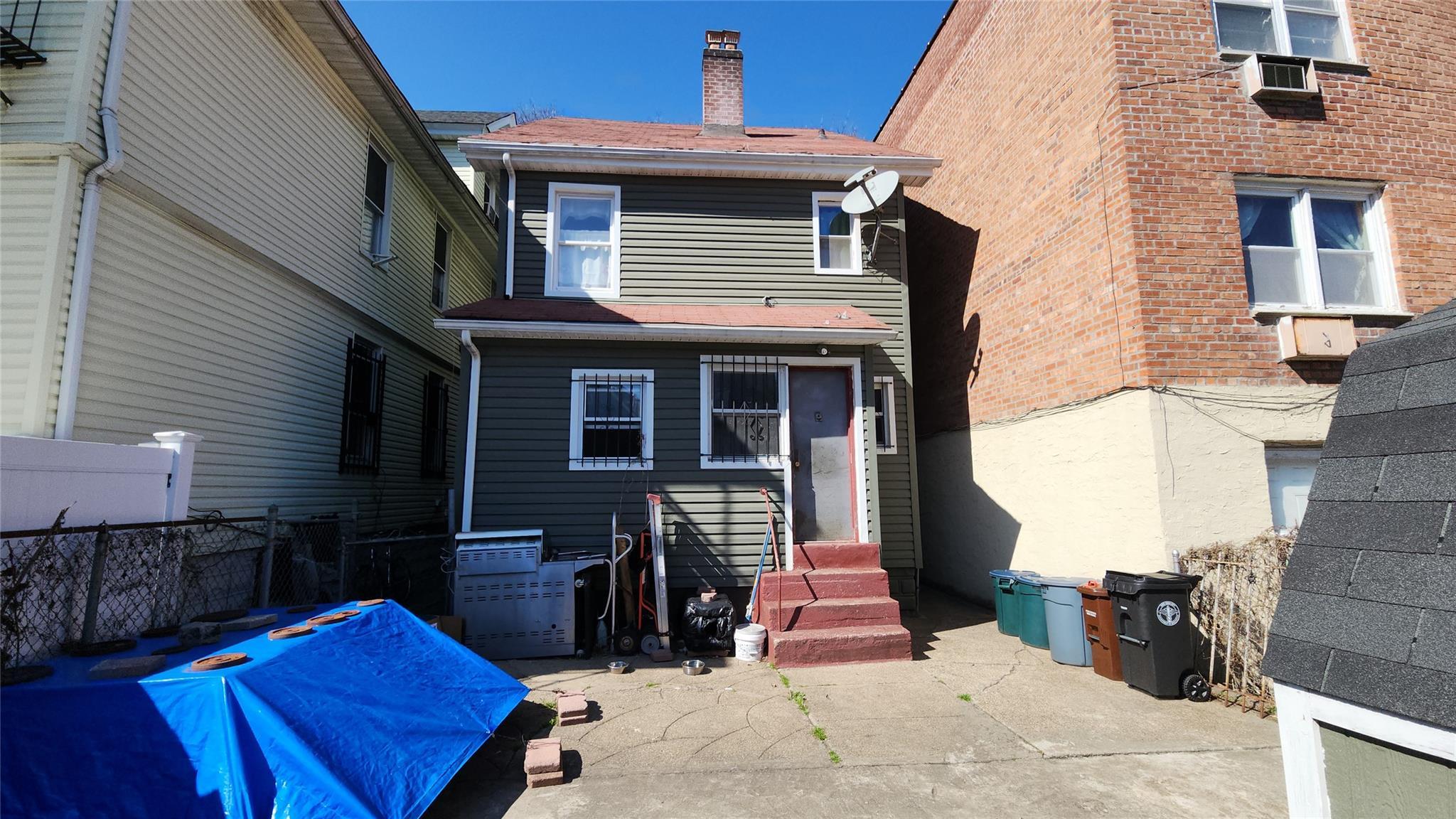Single Family 41st Rd  Queens, NY 11373, MLS-842615-31