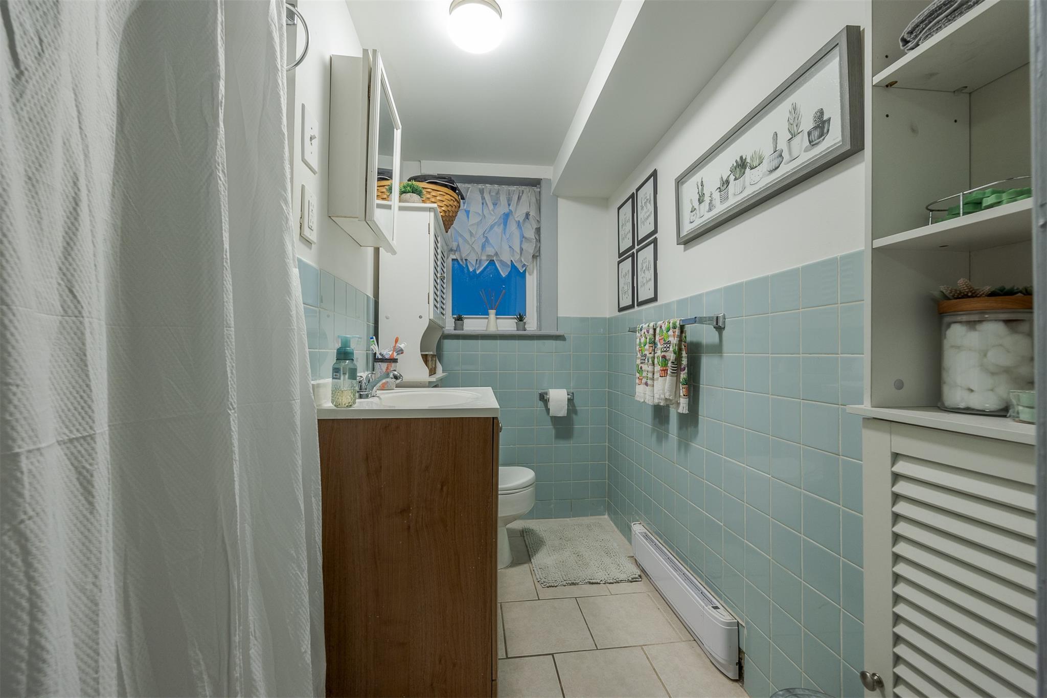 Single Family Mitchell  Nassau County, NY 11561, MLS-842621-24