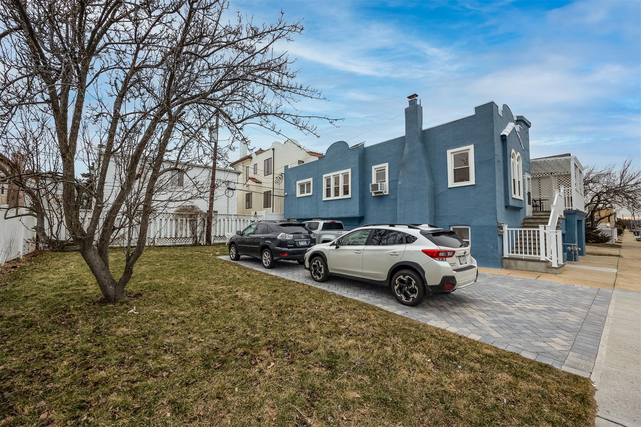 Single Family Mitchell  Nassau County, NY 11561, MLS-842621-26
