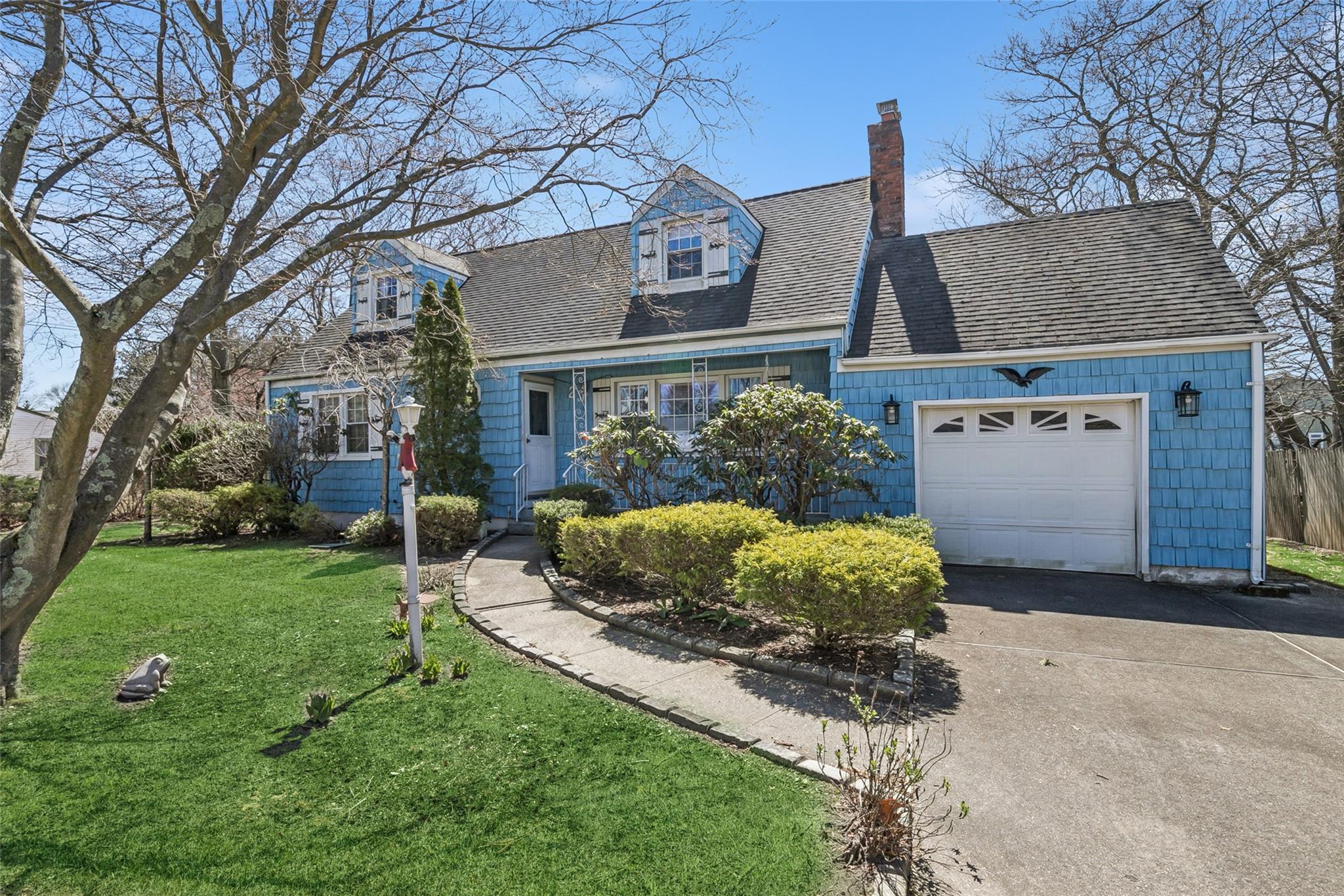 Single Family Henry  Suffolk County, NY 11738, MLS-842628-3