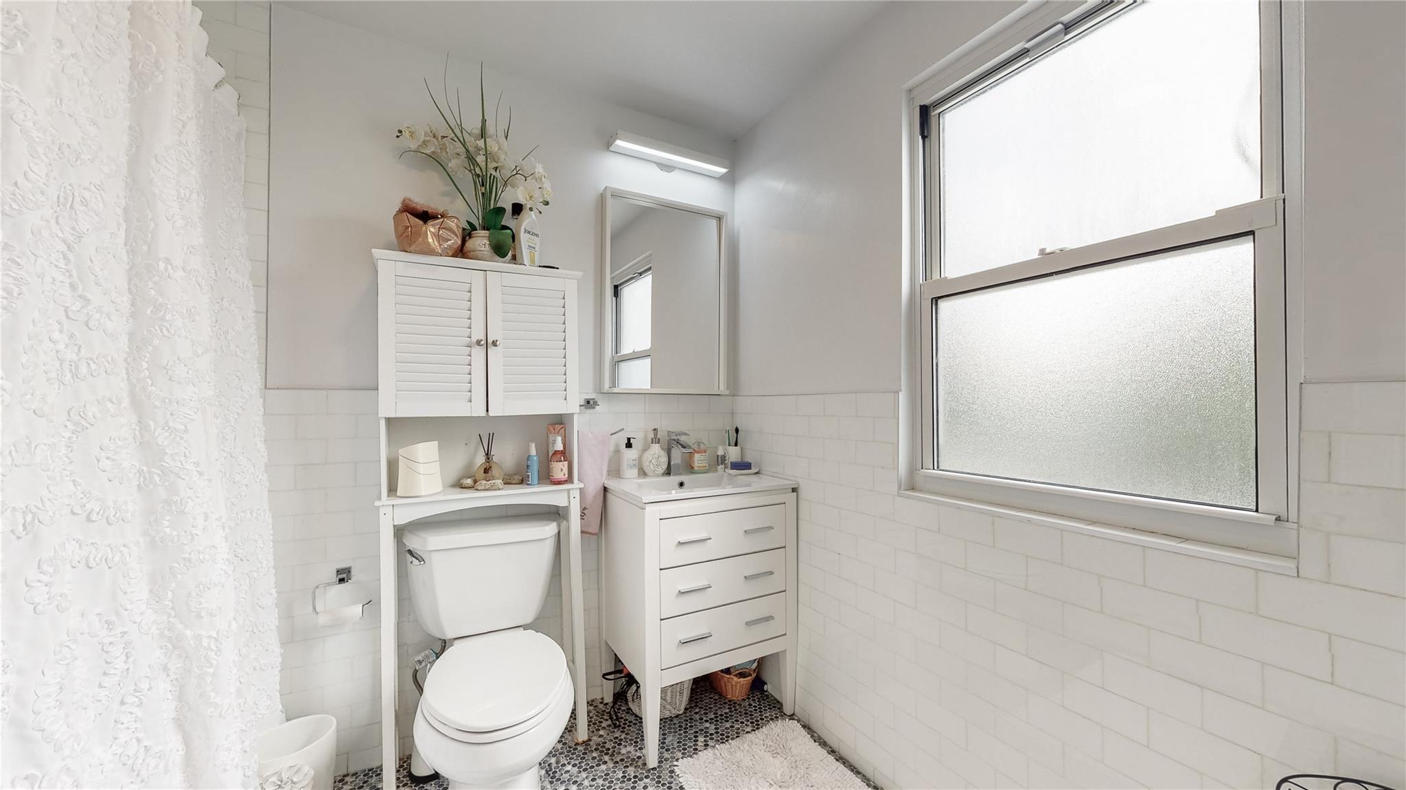 Single Family 232nd  Queens, NY 11413, MLS-842629-10
