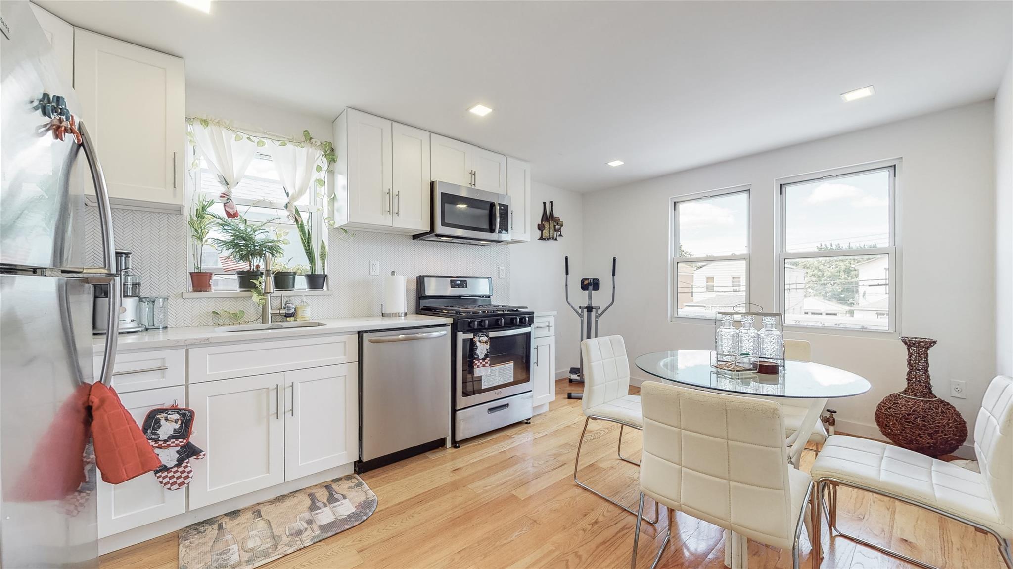 Single Family 232nd  Queens, NY 11413, MLS-842629-7