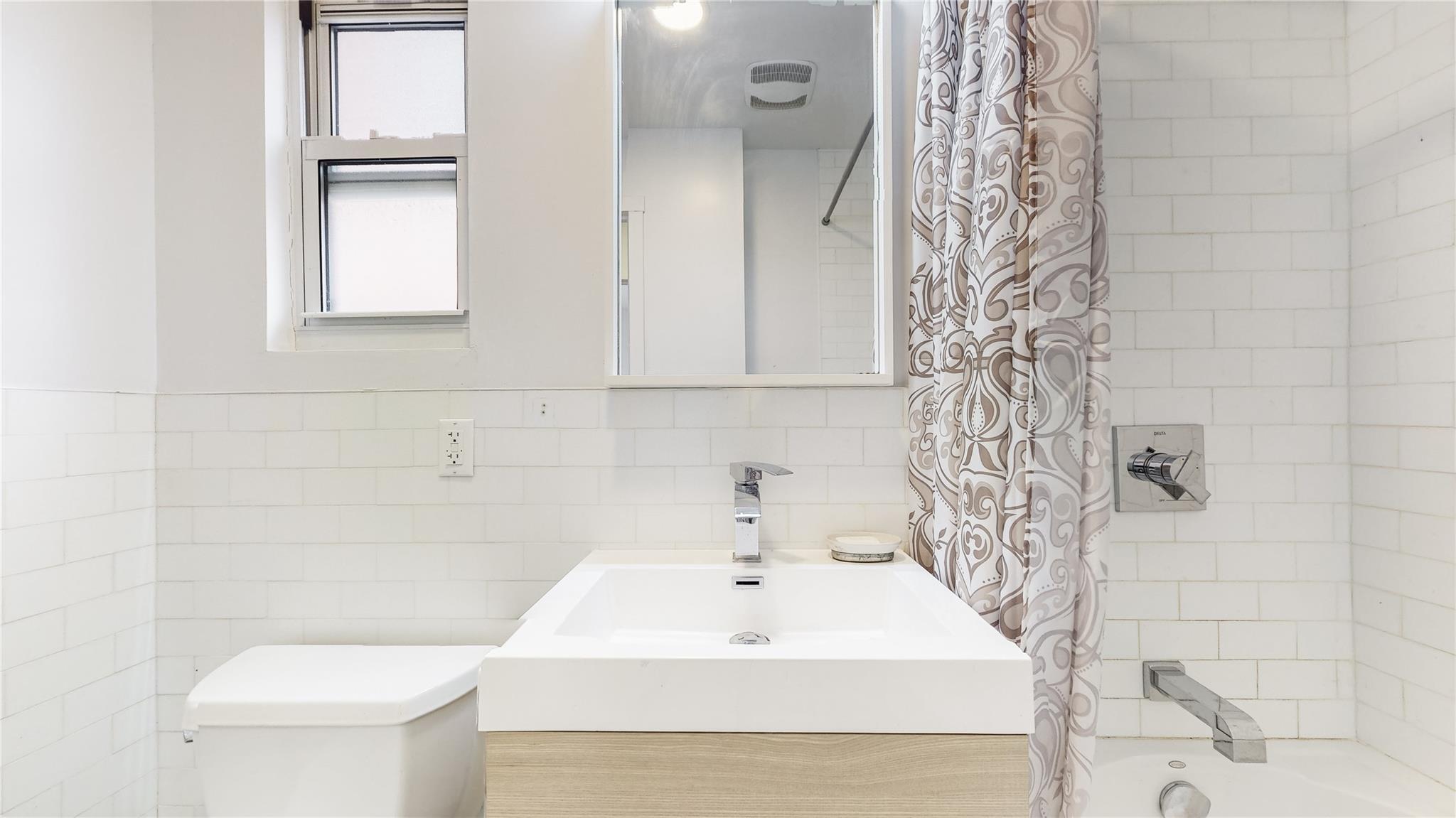 Single Family 232nd  Queens, NY 11413, MLS-842629-9