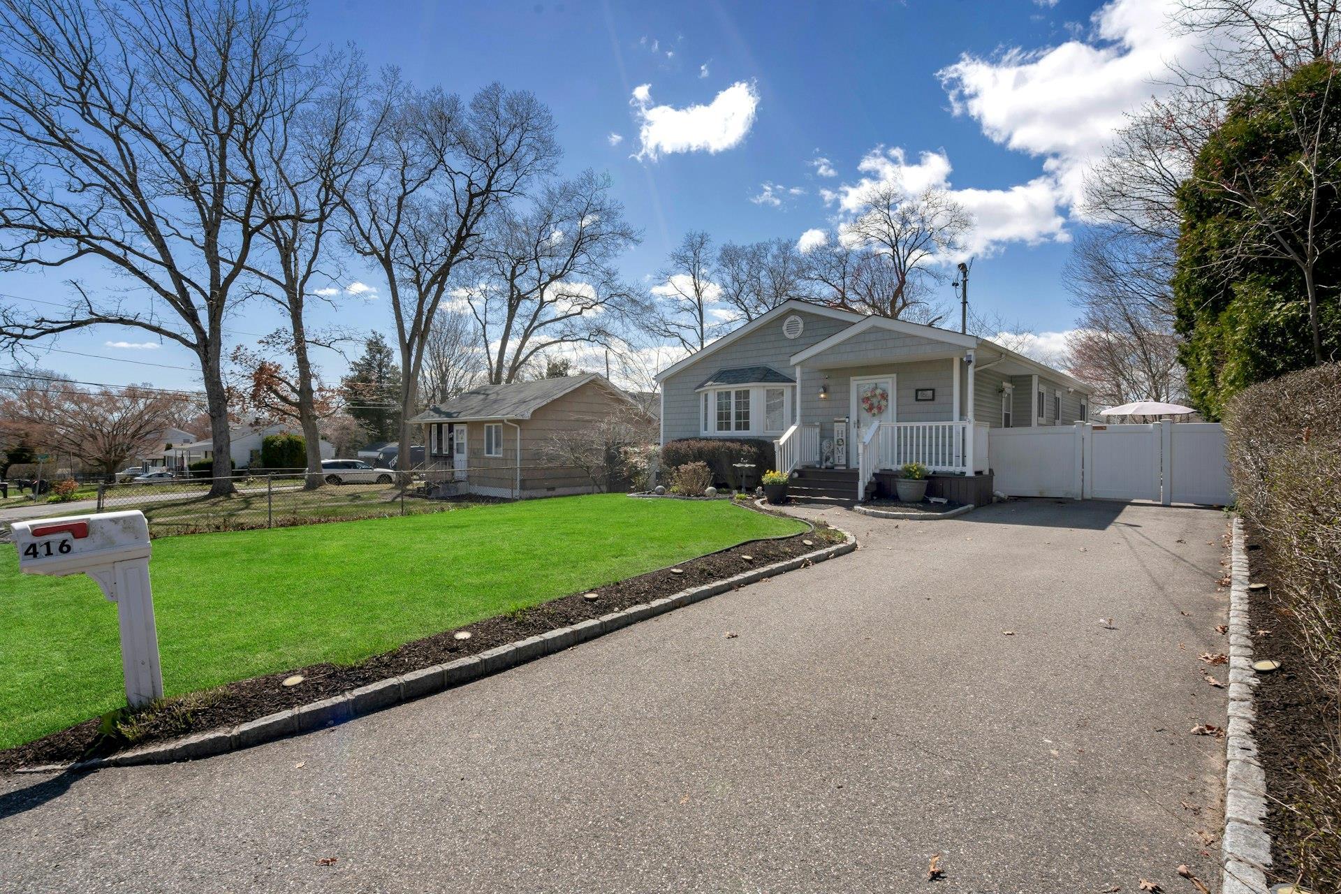 Single Family Blue Point  Suffolk County, NY 11738, MLS-842657-22