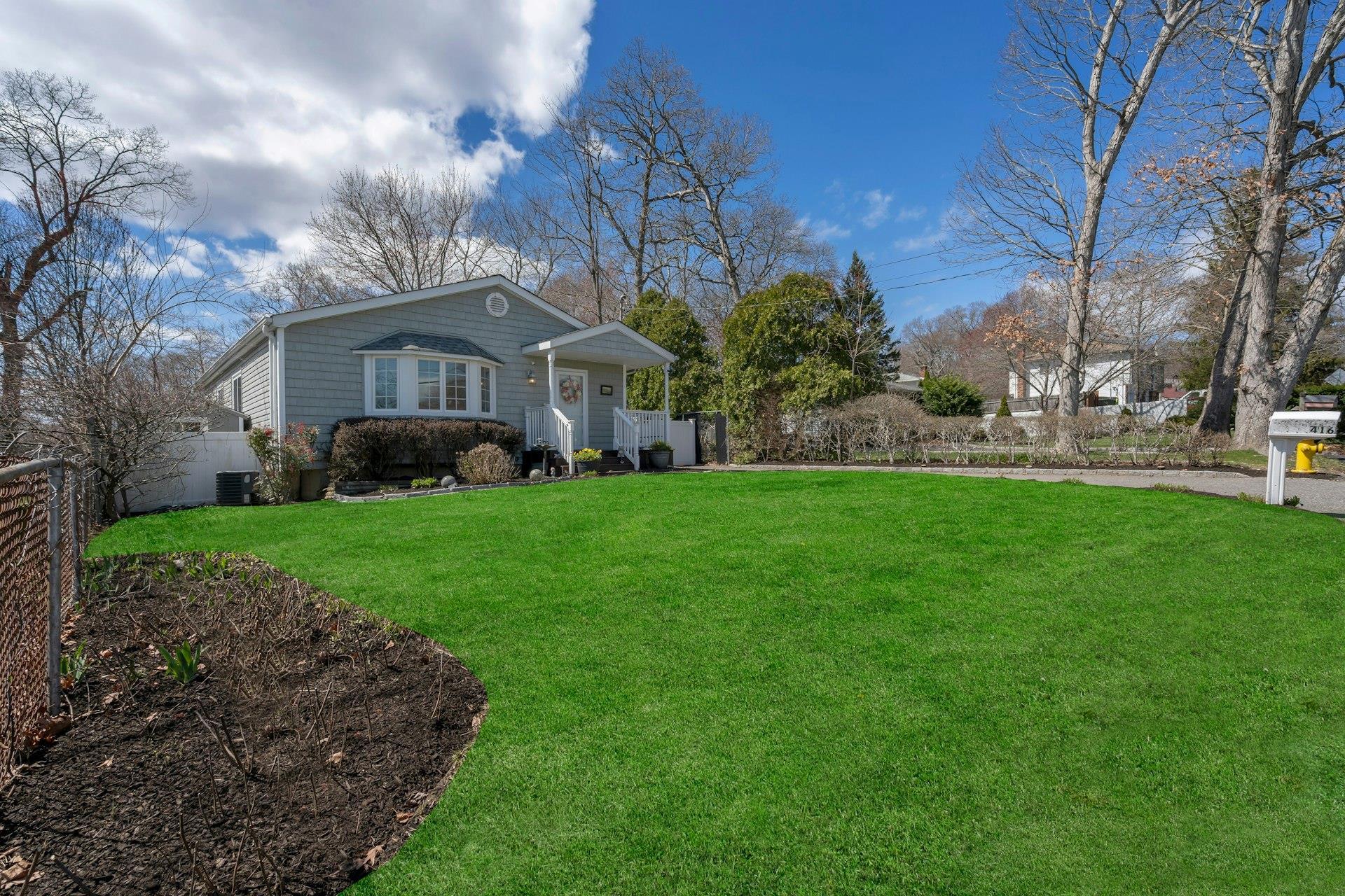 Single Family Blue Point  Suffolk County, NY 11738, MLS-842657-4