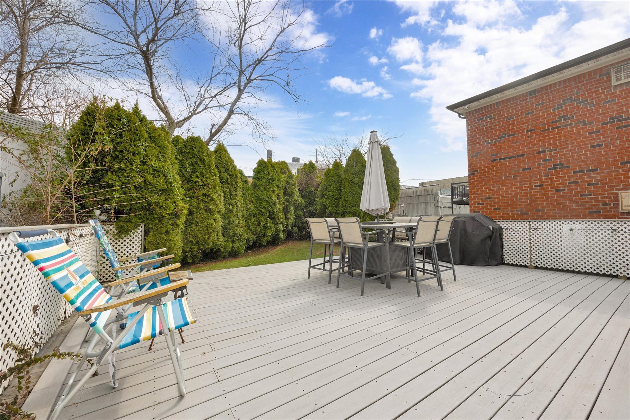 Single Family 66th  Queens, NY 11379, MLS-842658-25