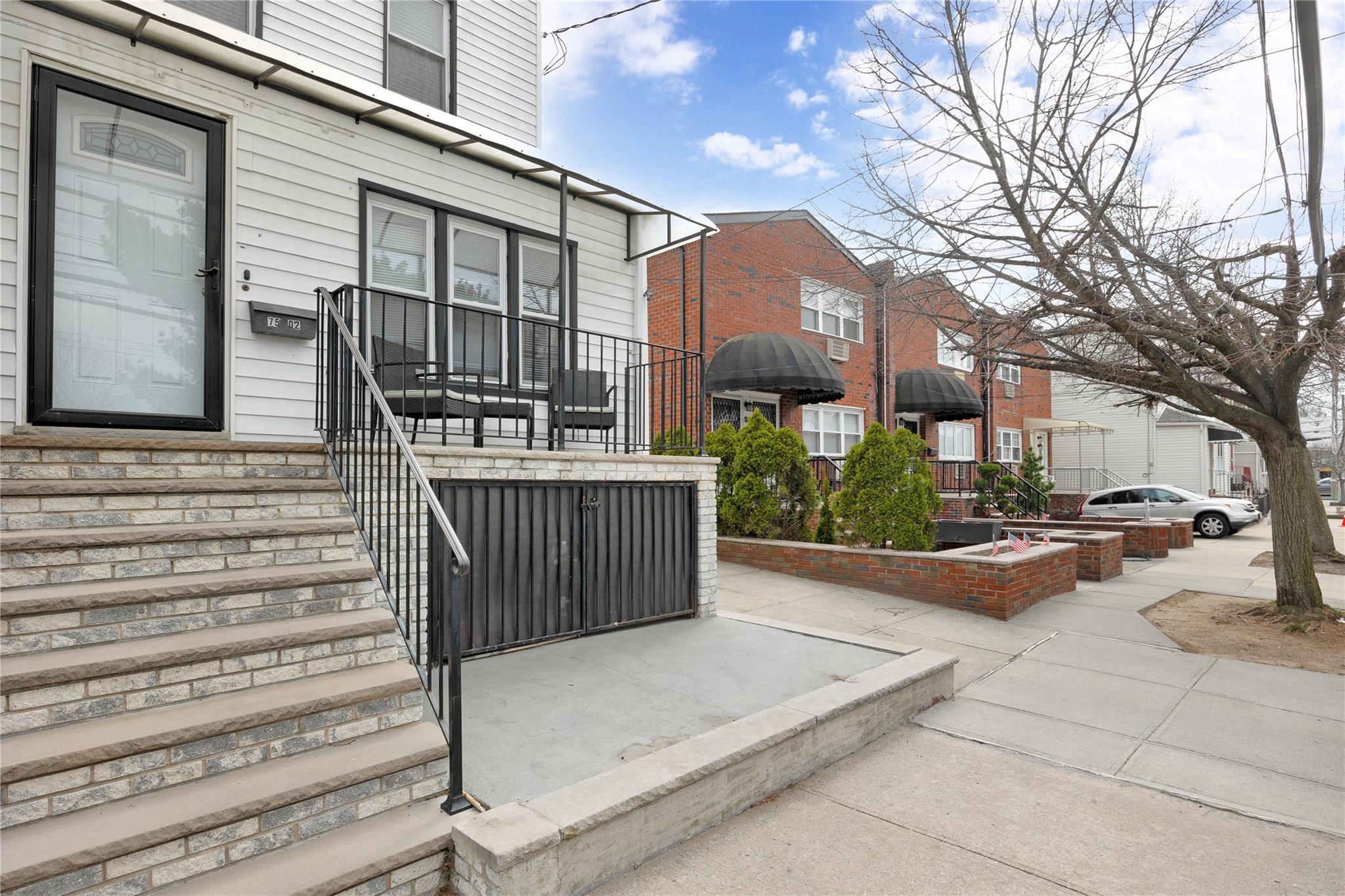 Single Family 66th  Queens, NY 11379, MLS-842658-3