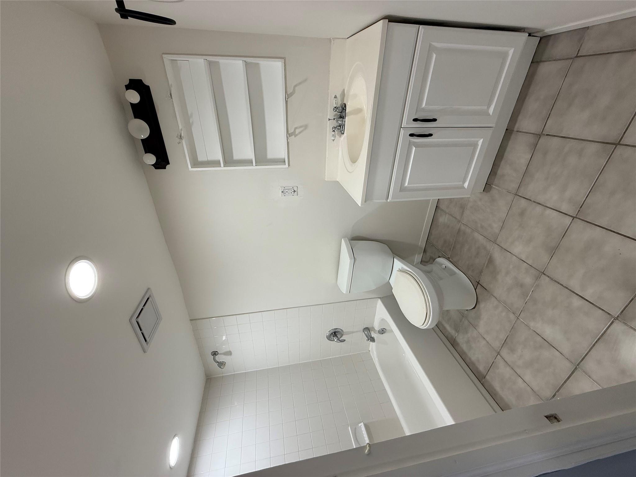 Single Family Udall  Suffolk County, NY 11706, MLS-842661-22