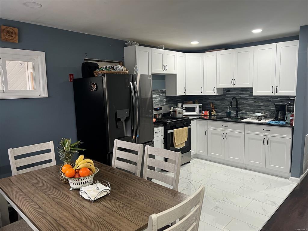 Single Family Udall  Suffolk County, NY 11706, MLS-842661-6