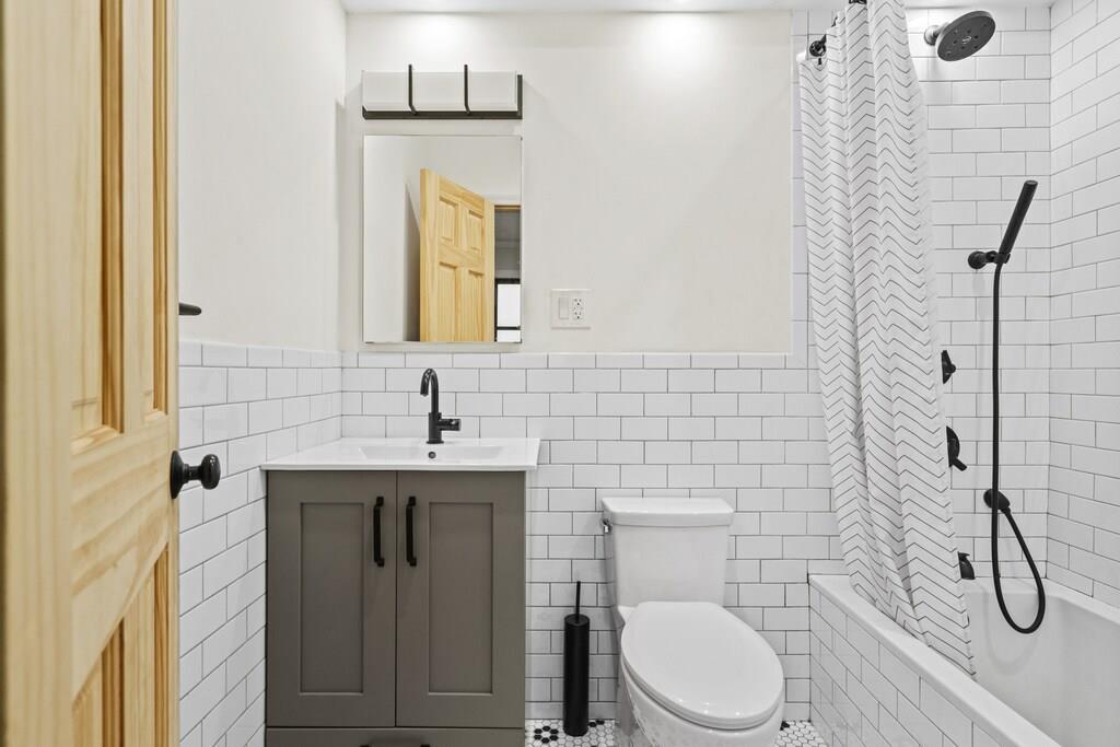 Single Family 30th  Brooklyn, NY 11232, MLS-842668-11