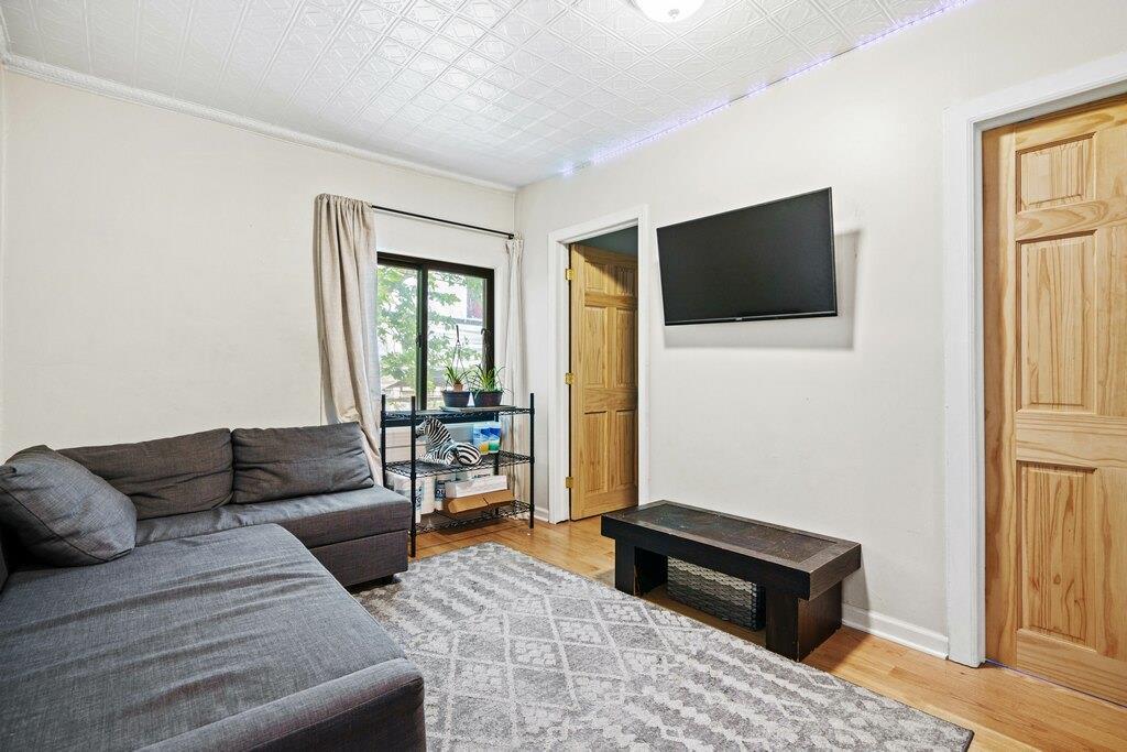 Single Family 30th  Brooklyn, NY 11232, MLS-842668-21