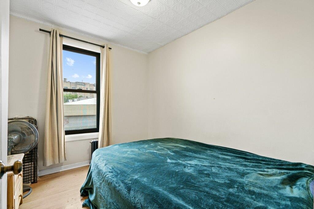 Single Family 30th  Brooklyn, NY 11232, MLS-842668-27