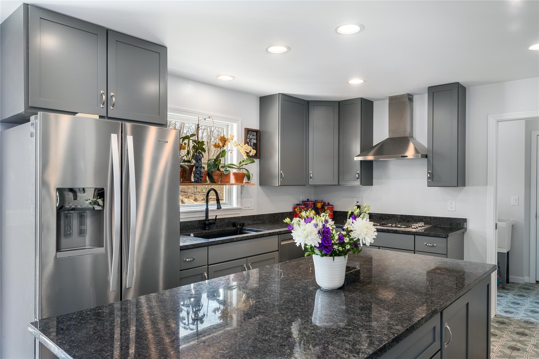 Single Family Menantic Suffolk County, NY 11964, MLS-842673-33