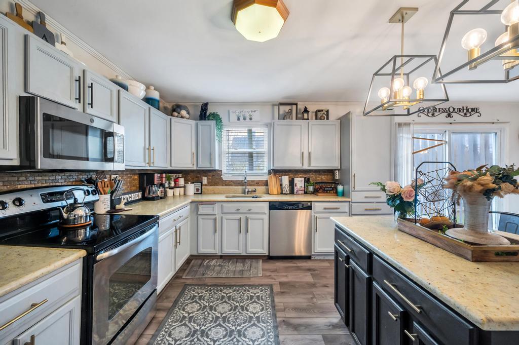 Single Family Astoria  Suffolk County, NY 11951, MLS-842676-18