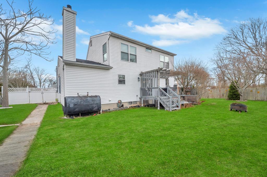 Single Family Astoria  Suffolk County, NY 11951, MLS-842676-5