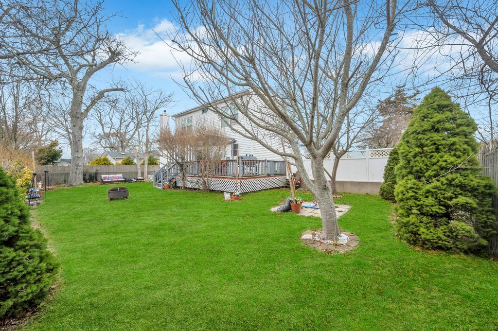 Single Family Astoria  Suffolk County, NY 11951, MLS-842676-7