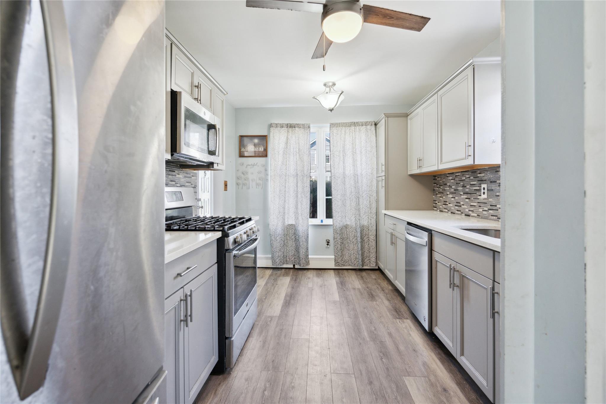 Single Family Union  Suffolk County, NY 11706, MLS-842679-11