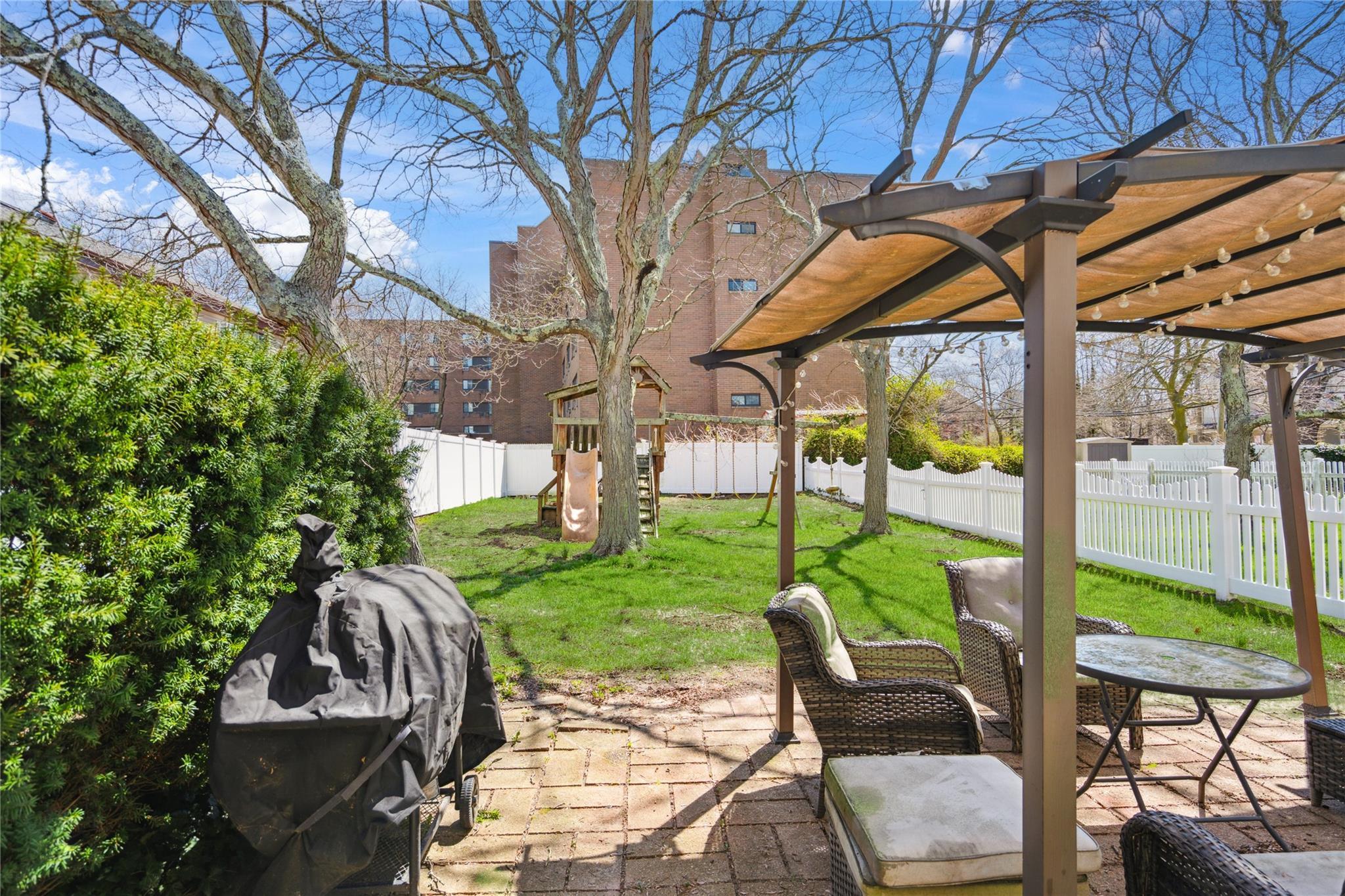 Single Family Union  Suffolk County, NY 11706, MLS-842679-22