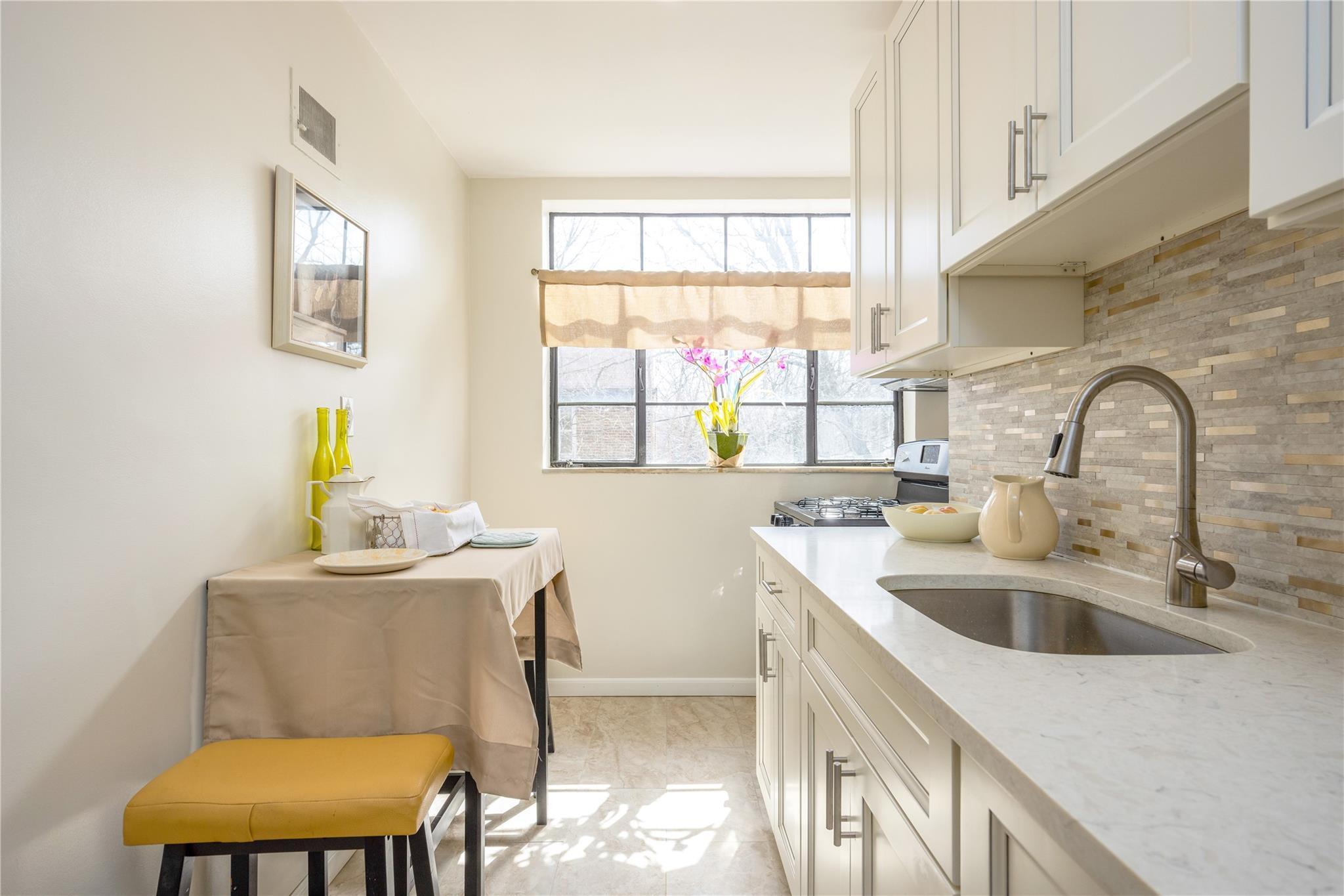 Single Family Pitman  Bronx, NY 10466, MLS-842682-12