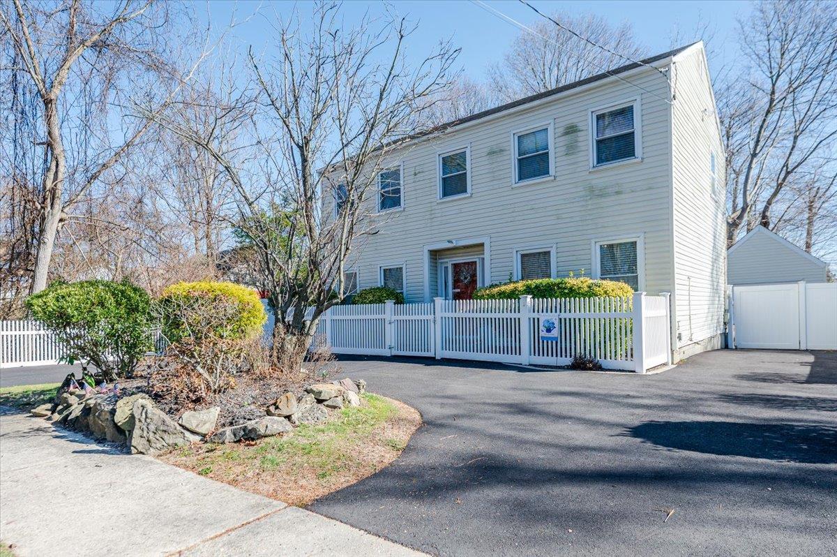 Single Family Rose  Suffolk County, NY 11787, MLS-842774-2
