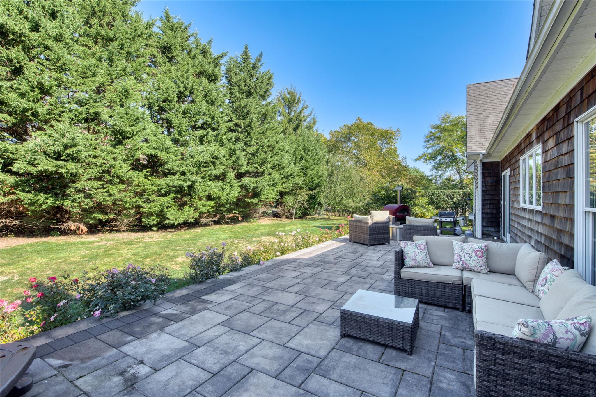 Single Family Green  Suffolk County, NY 11935, MLS-842796-21