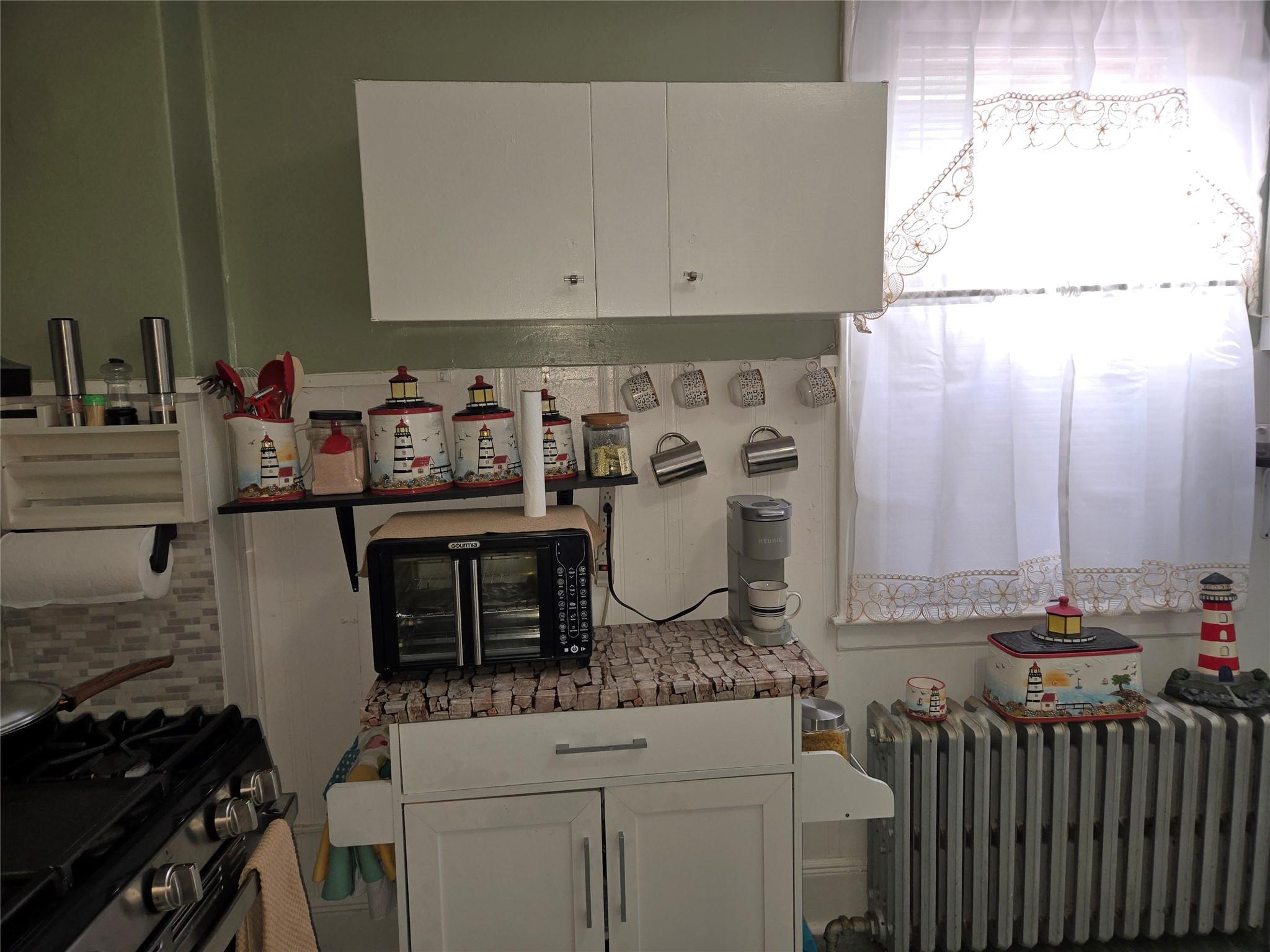 Single Family Locust  Westchester County, NY 10573, MLS-842798-12