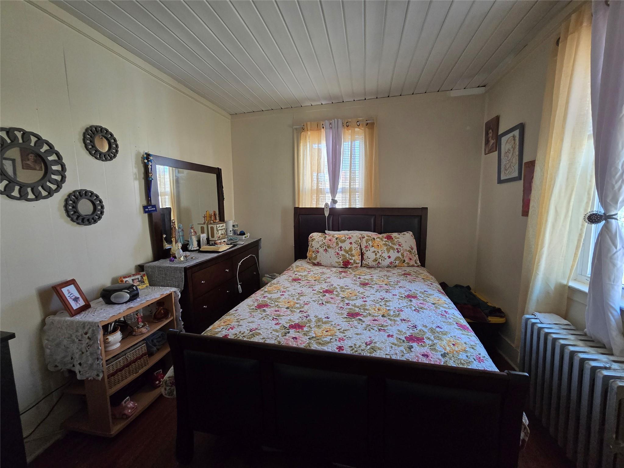 Single Family Locust  Westchester County, NY 10573, MLS-842798-15