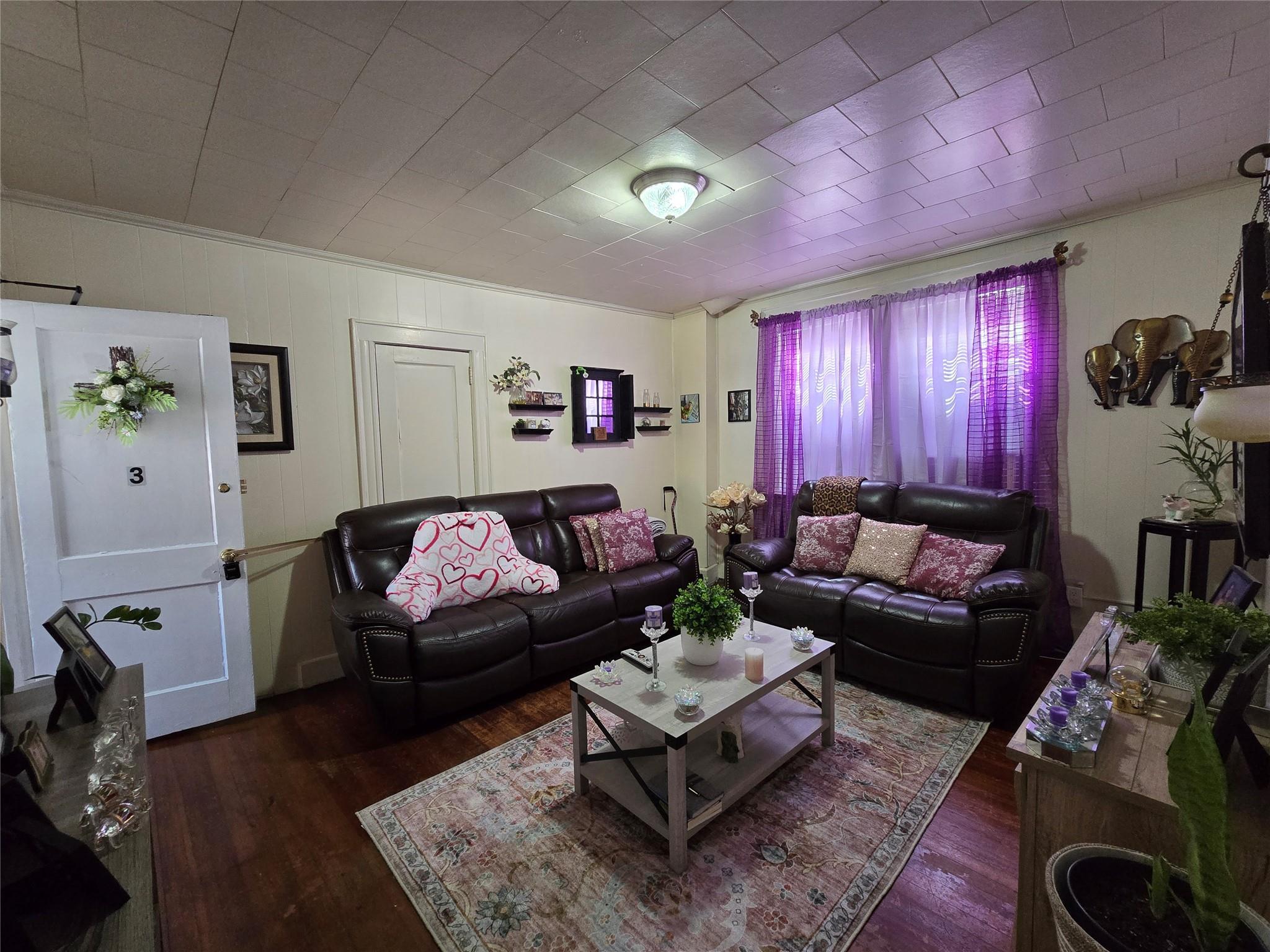 Single Family Locust  Westchester County, NY 10573, MLS-842798-9