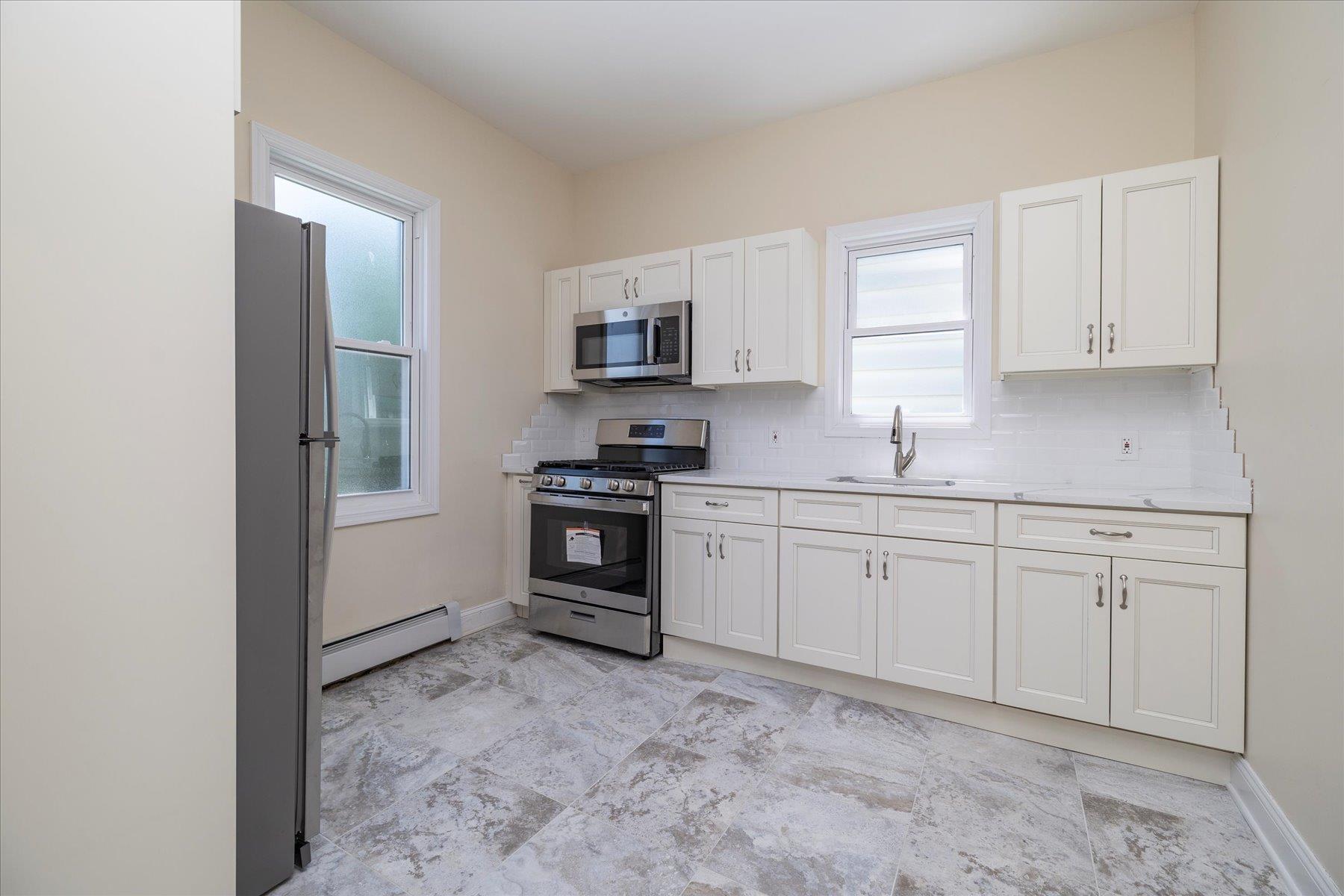 Single Family Shore  Queens, NY 11435, MLS-842800-10
